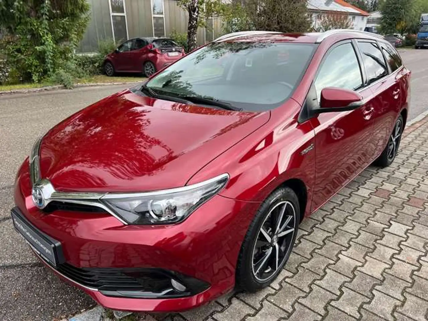 Toyota Auris Hybrid 1,8-l-VVT Edition-S+ Rot - 2