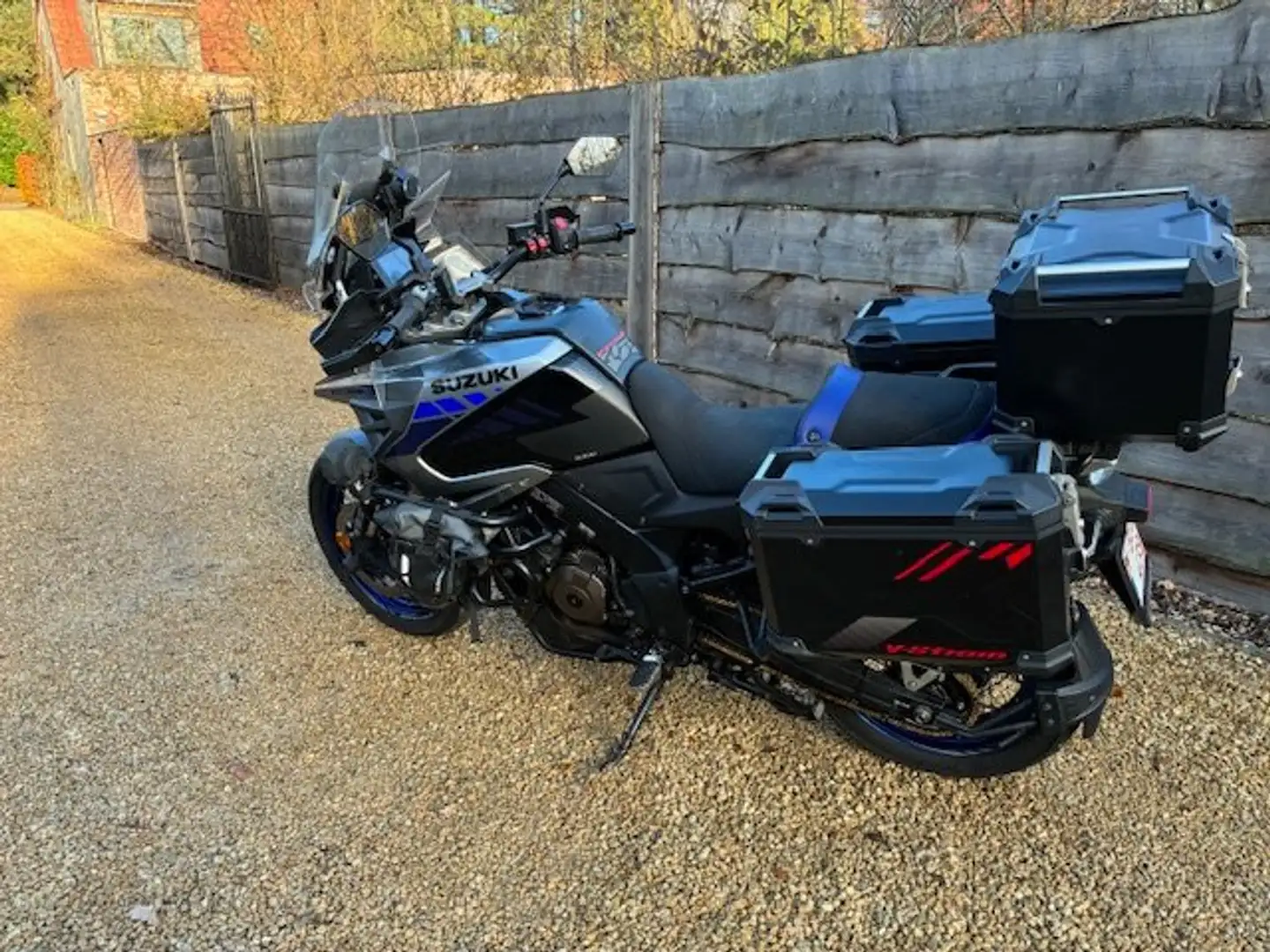 Suzuki V-Strom 1050SE vstrom dl1050xt Noir - 1