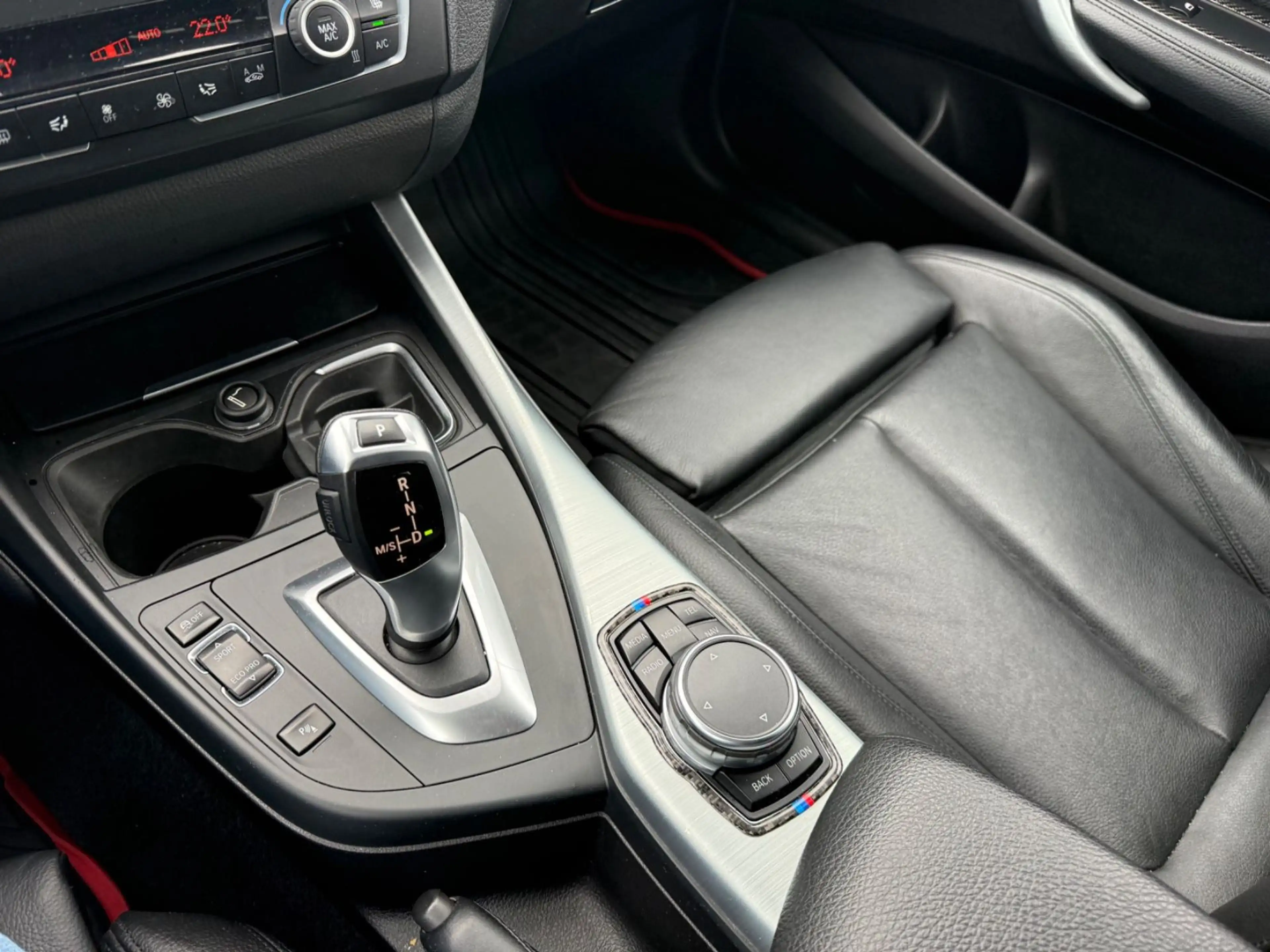 BMW 120 1 Limousine 5-trg. 120 d+LEDER+SCHIEBEDACH+S — photo 15