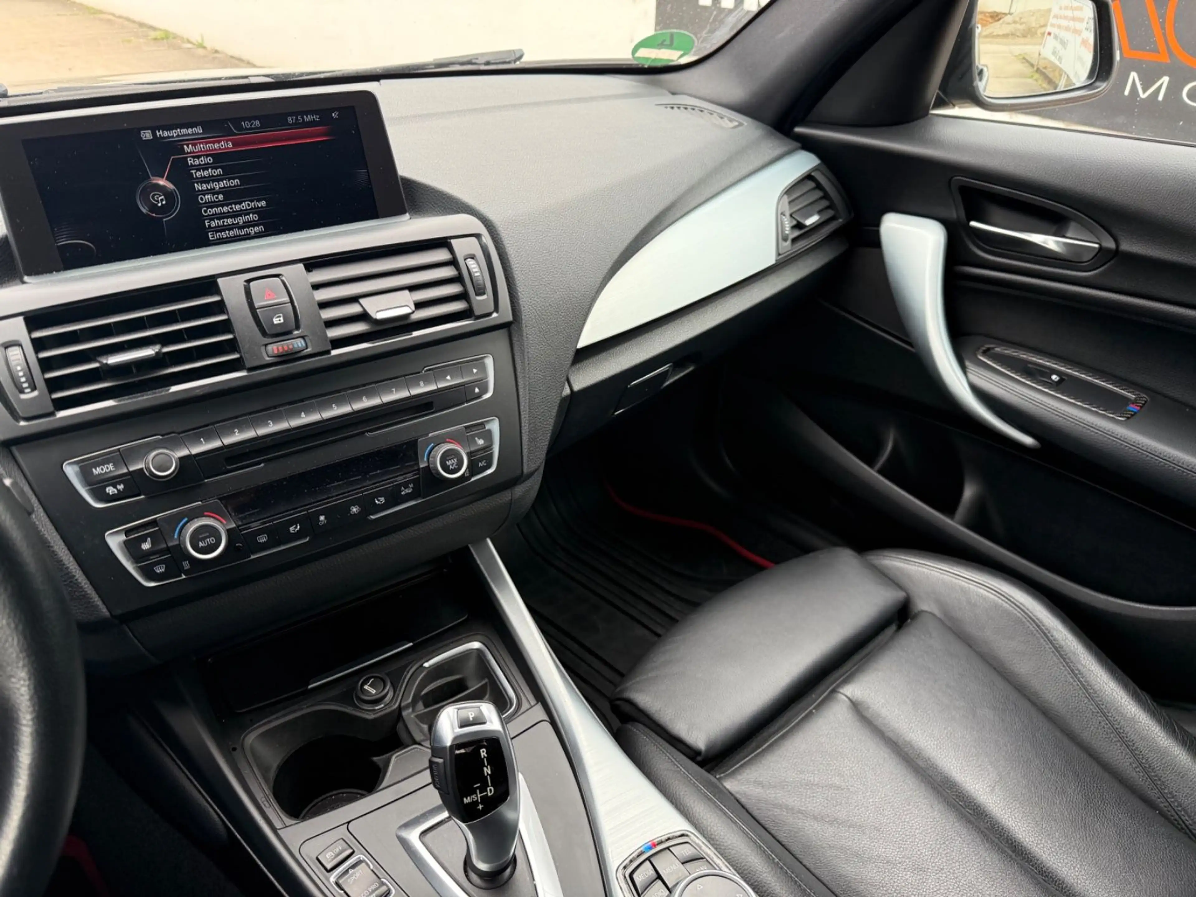 BMW 120 1 Limousine 5-trg. 120 d+LEDER+SCHIEBEDACH+S — photo 14