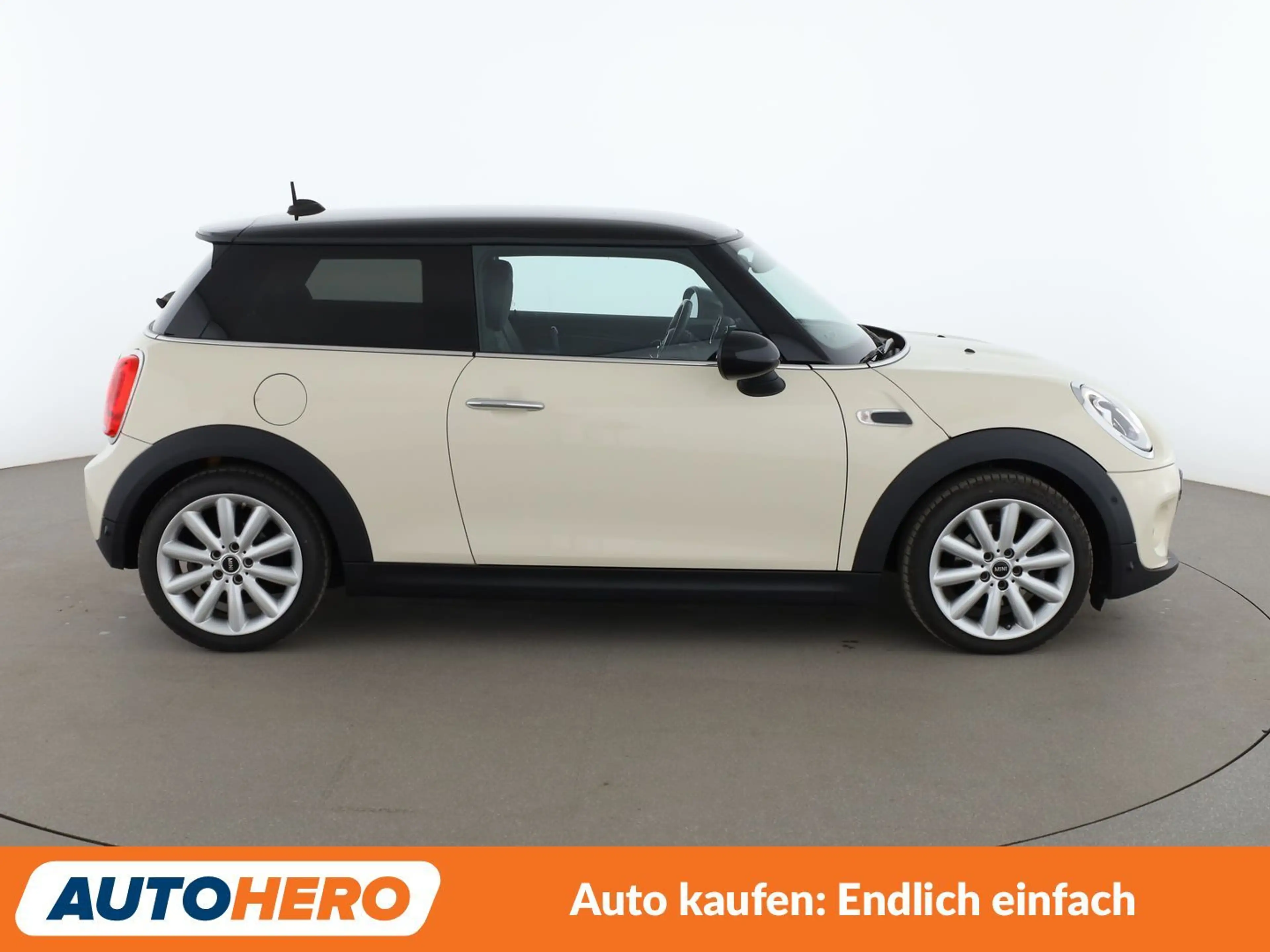 MINI Cooper D Cooper D *NAVI*LED*TEMPO*PDC*SHZ* — photo 7