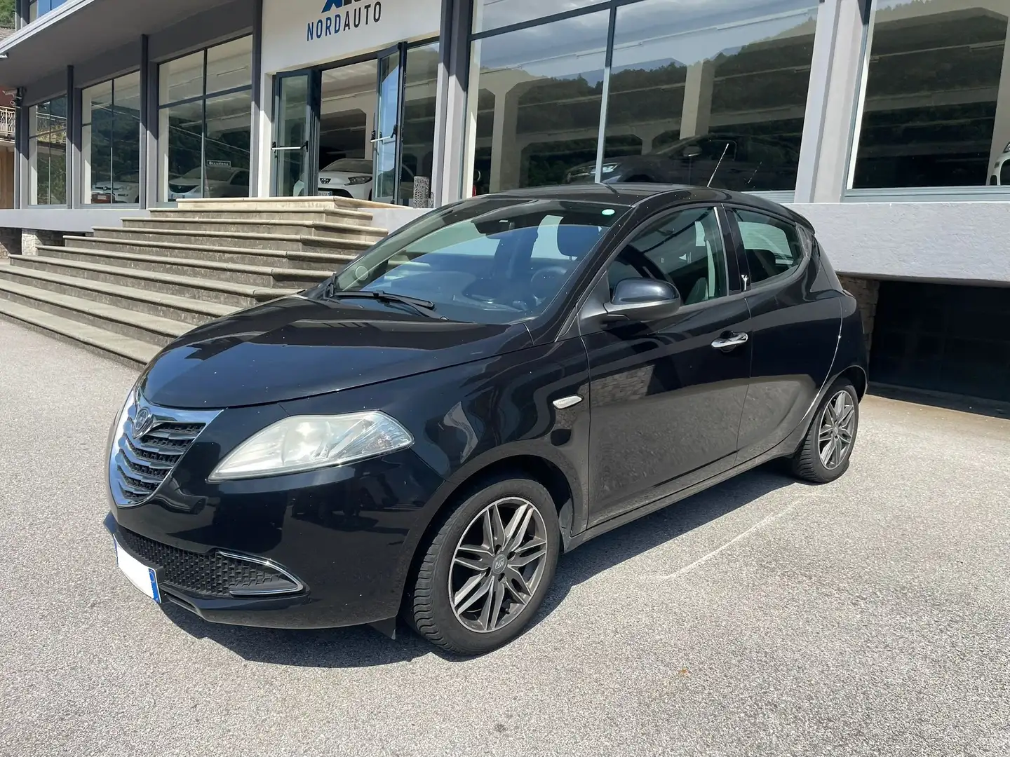 Lancia Ypsilon Ypsilon III 2011 1.2 8v  s Nero - 1