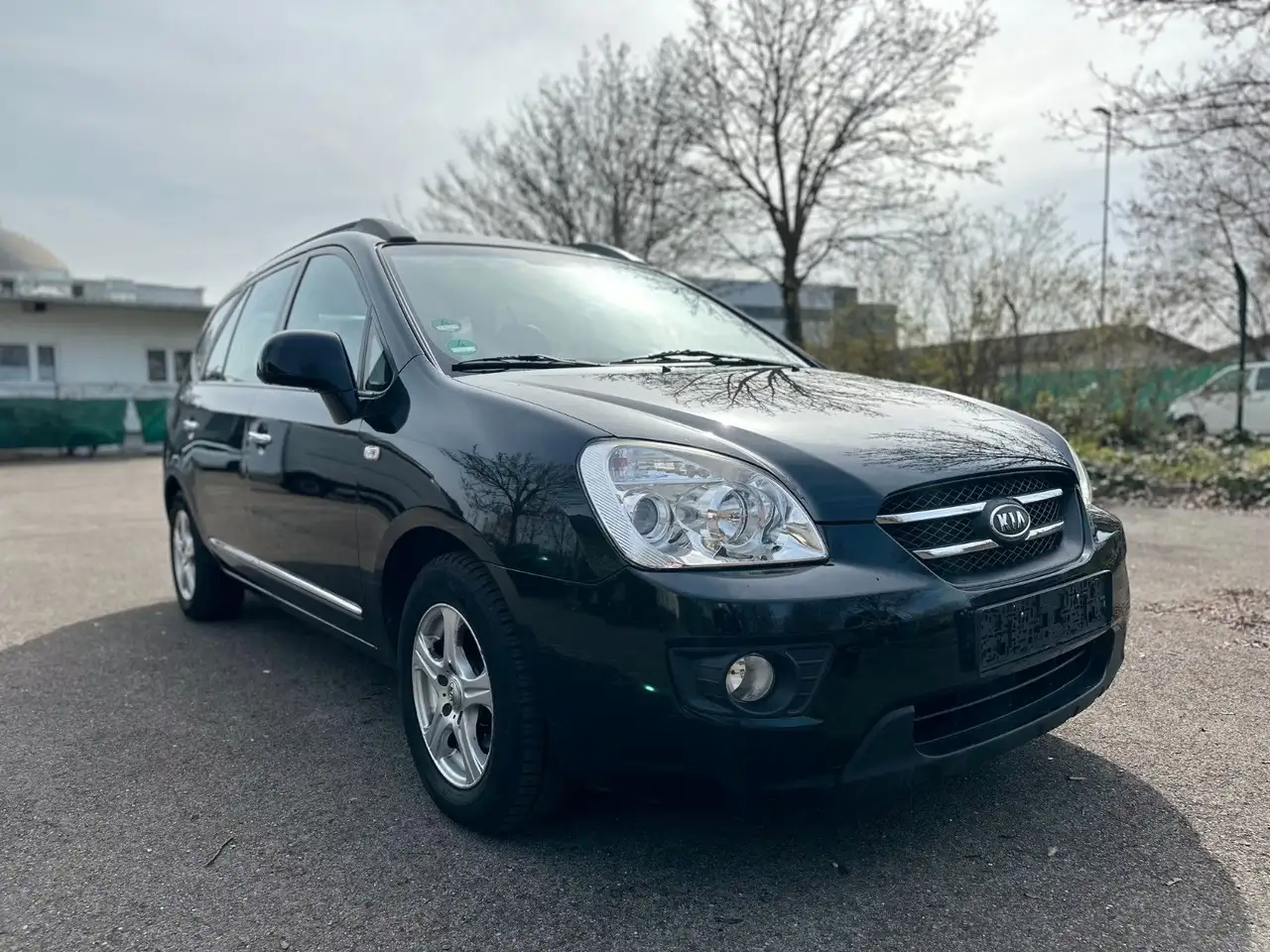Kia Carens
