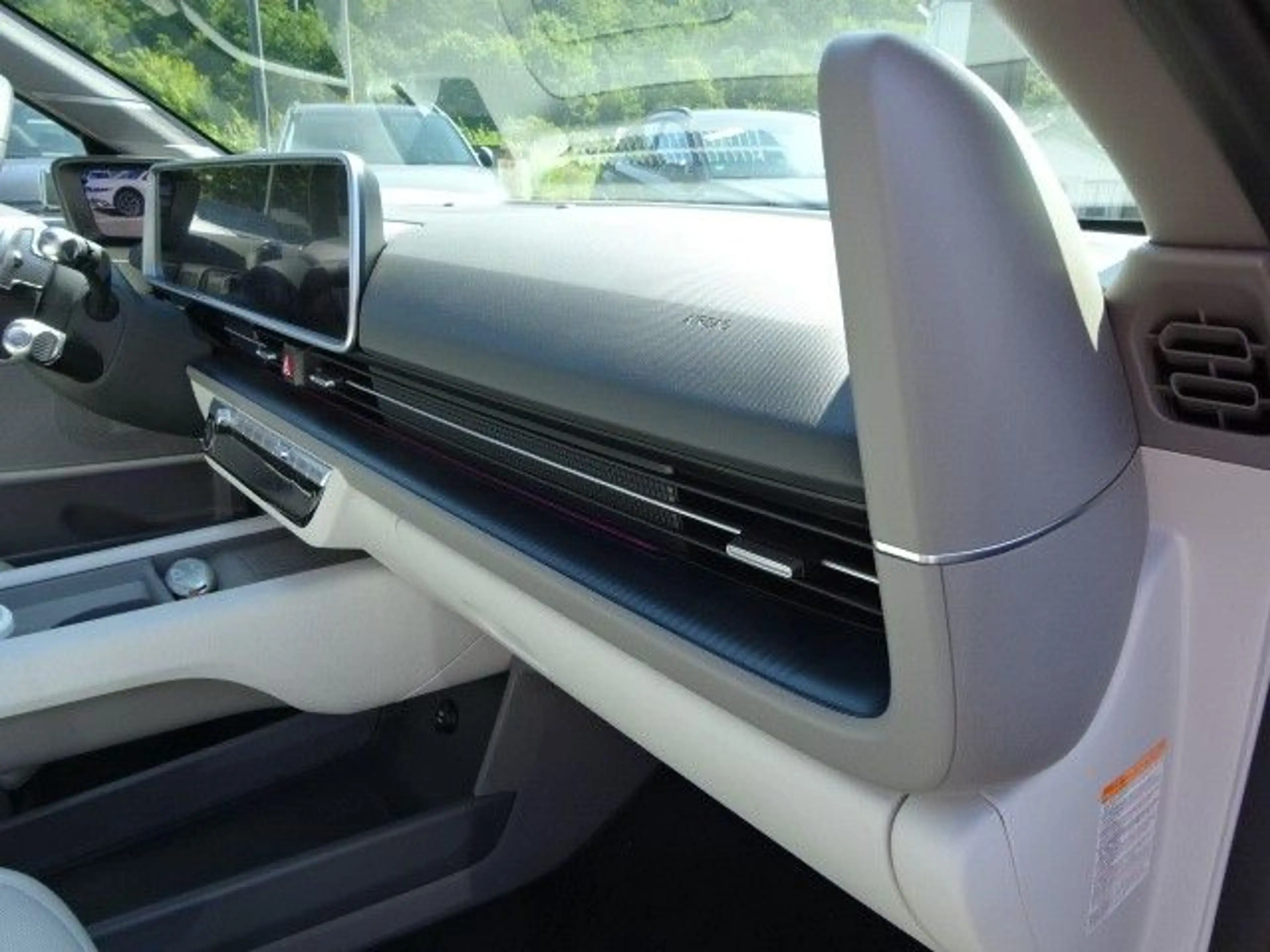 Hyundai IONIQ 6 Uniq Elektro 4WD*Pano*20Zoll*dig.Spiegel — photo 11