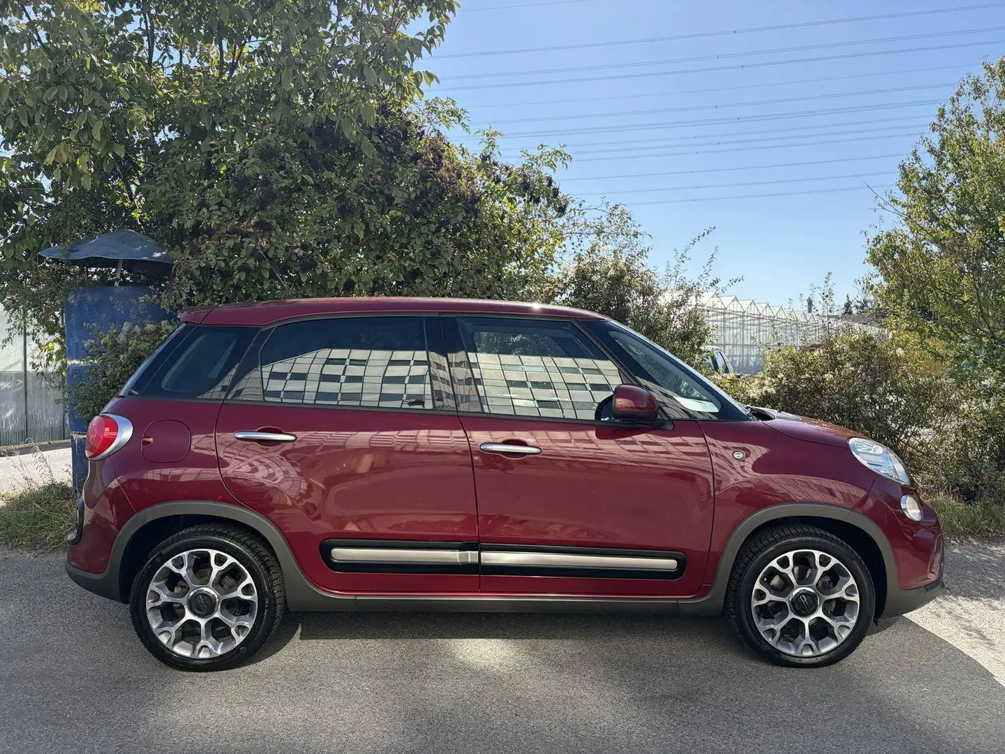Fiat 500L Trekking 1,3 MultiJet II 95 PDC Klimaautomatik Bluetooth Pickerl NEU Rot - 2