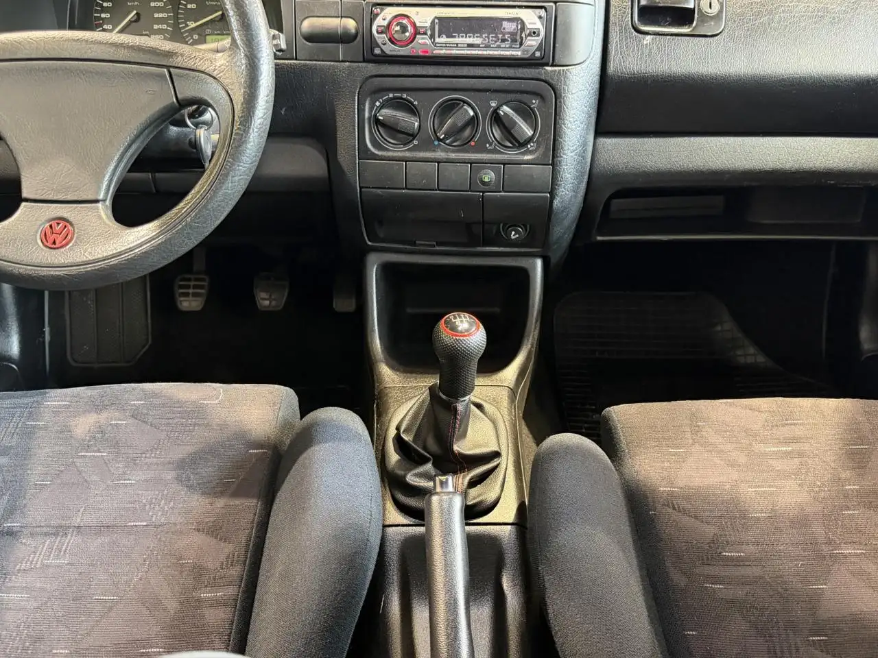 Volkswagen Golf 3 GTi 16S 2.0 150 CH - 5 PORTES / JANTES BBS, foto 12