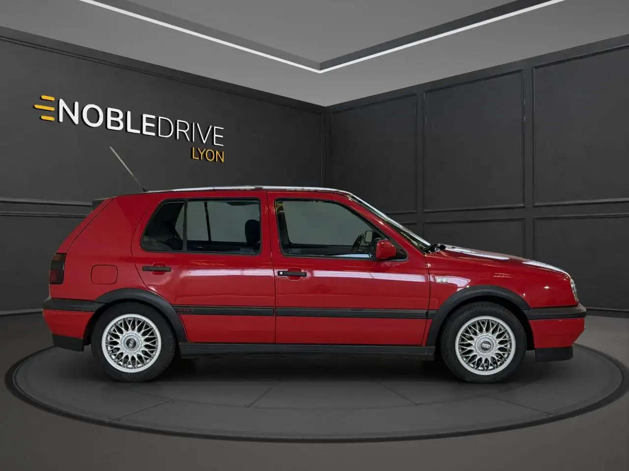 Volkswagen Golf 3 GTi 16S 2.0 150 CH - 5 PORTES / JANTES BBS, foto 5
