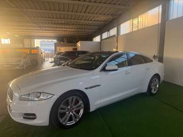XJ IX 2010 3.0d V6 Premium Luxury auto