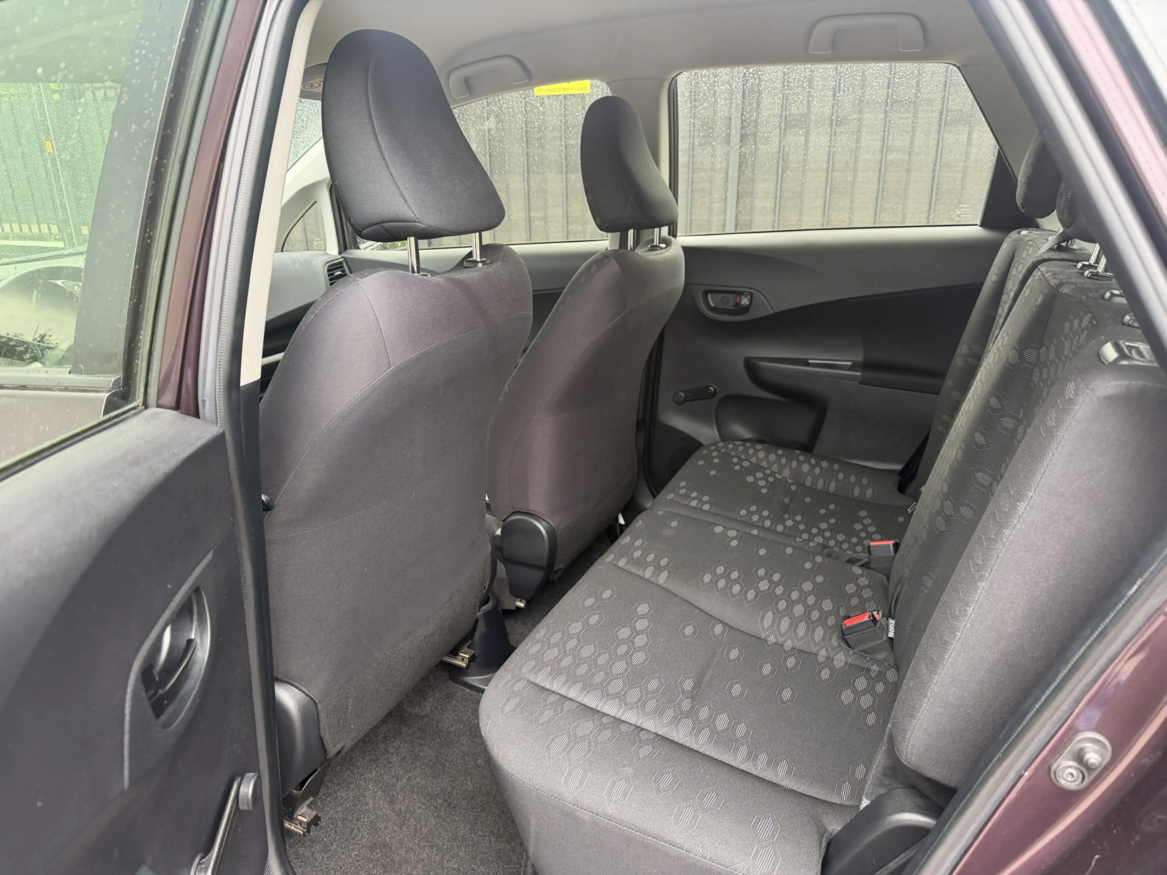 Toyota Verso-S 1.3 VVT-i 6 Versn Comfort Airco — photo 11