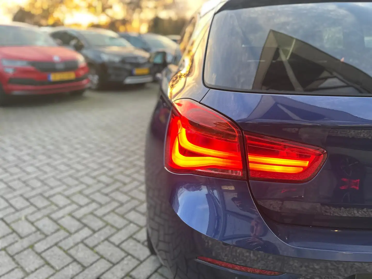 BMW 120 1-serie 120d xDrive | Automaat | Schuifdak | Leder Kék - 2
