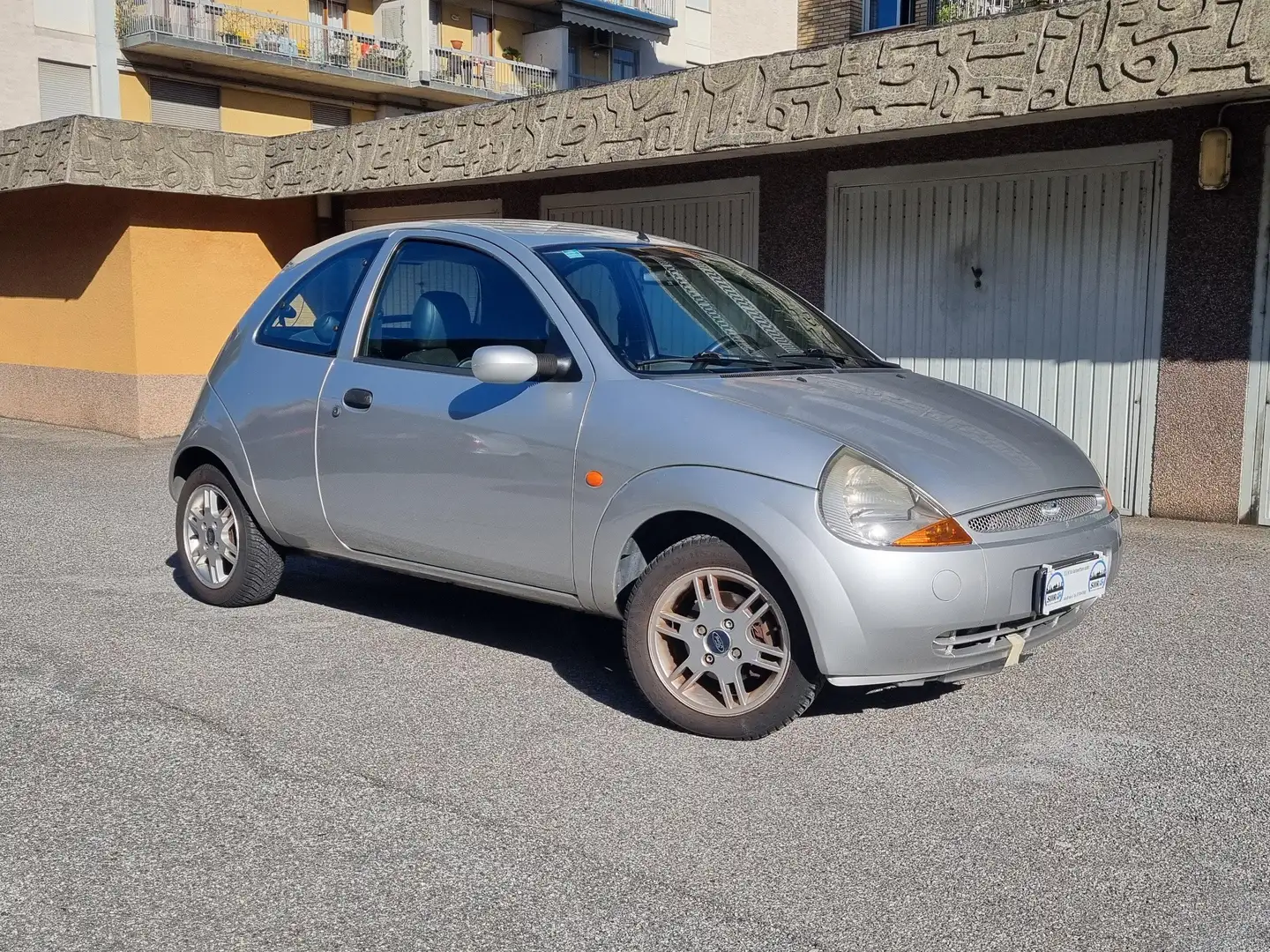 Ford Ka/Ka+ Ka I 1996 Berlina Ka 1.3 Leather Collection Grijs - 1