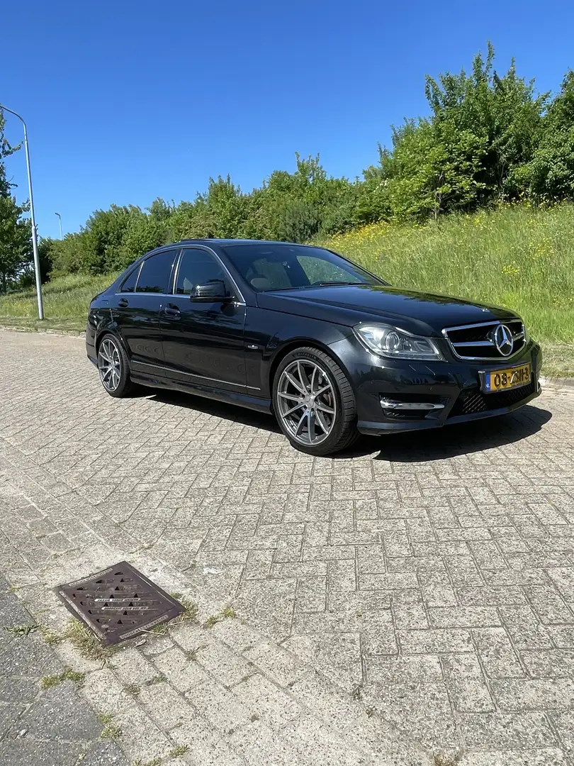Mercedes-Benz C 300 avandgarde facelift 2012 Zwart - 1