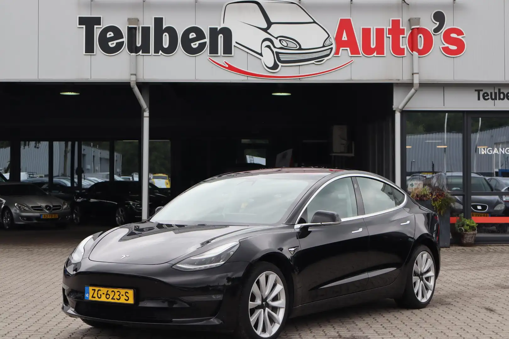 Tesla Model 3 Long Range RWD 75 kWh Panoramadak, Camera, Autopil Zwart - 1
