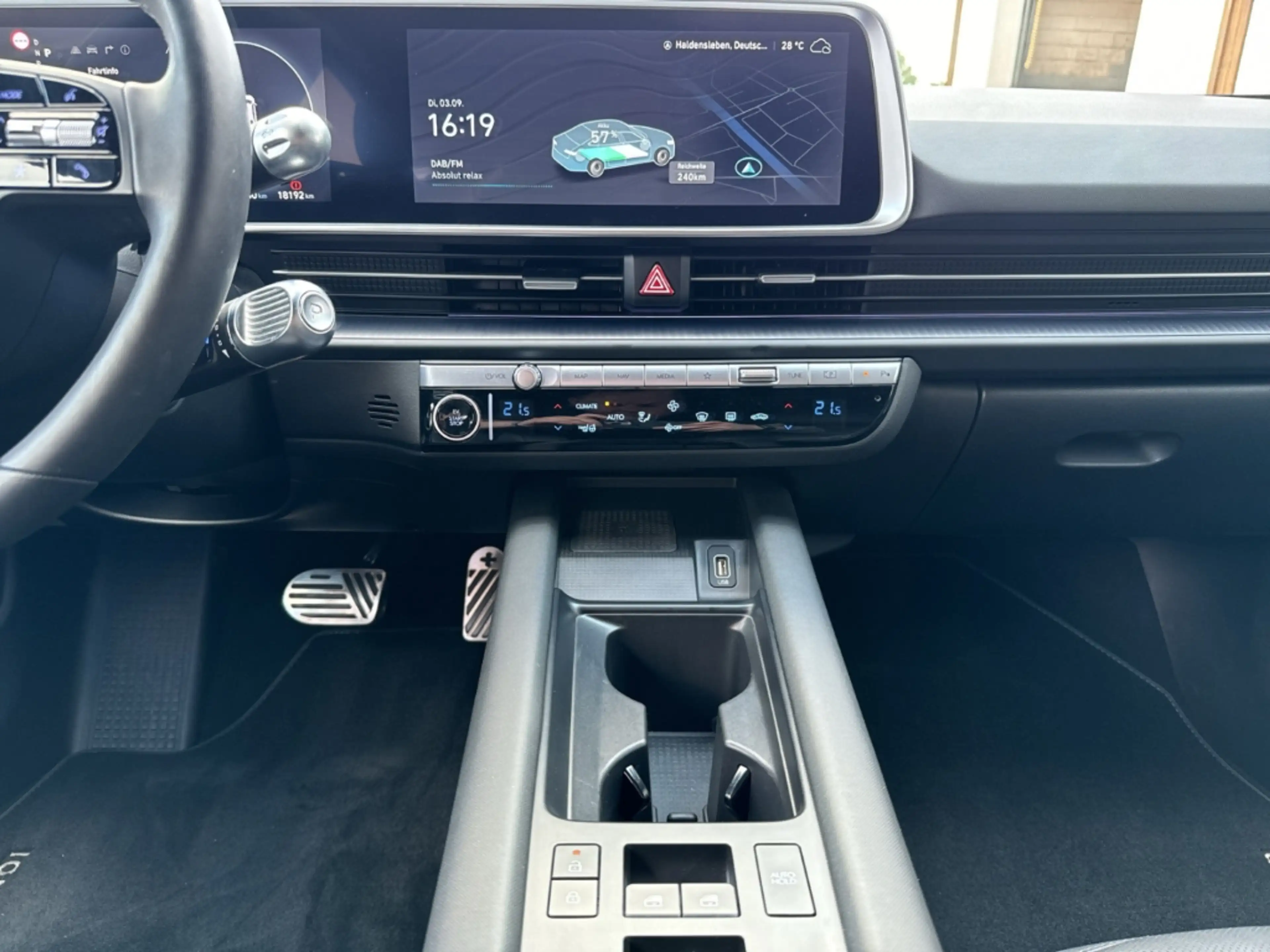 Hyundai IONIQ 6 Uniq Elektro 77 UNIQ-P 77.4KWH digi Außenspiegel 2 — photo 11