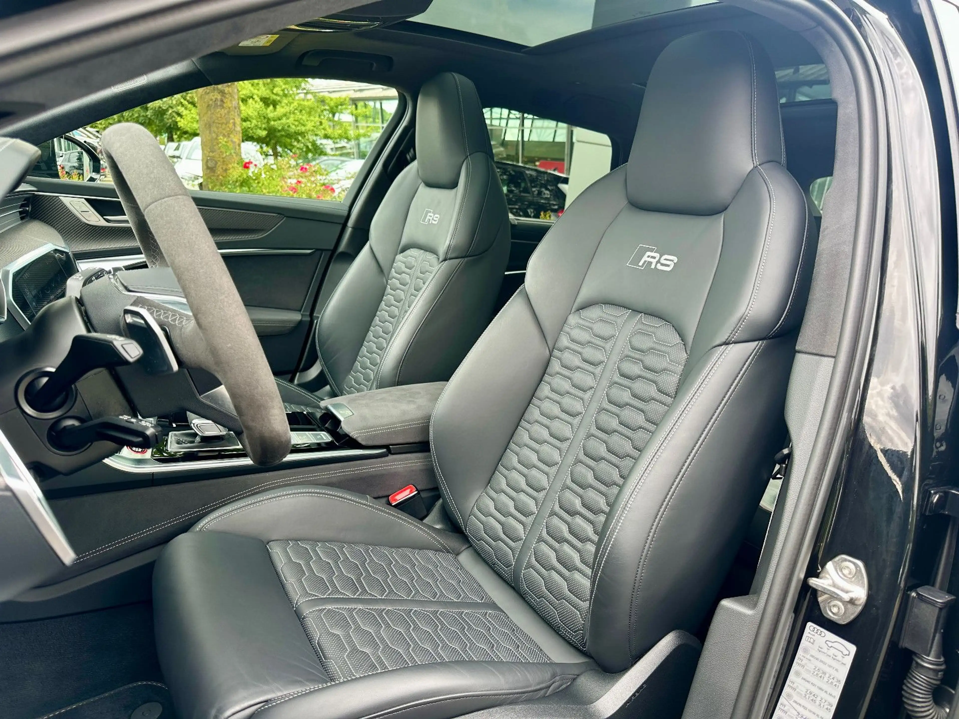 Audi RS6 Avant qu performance PANO AHK LASER KERAMIK — photo 11