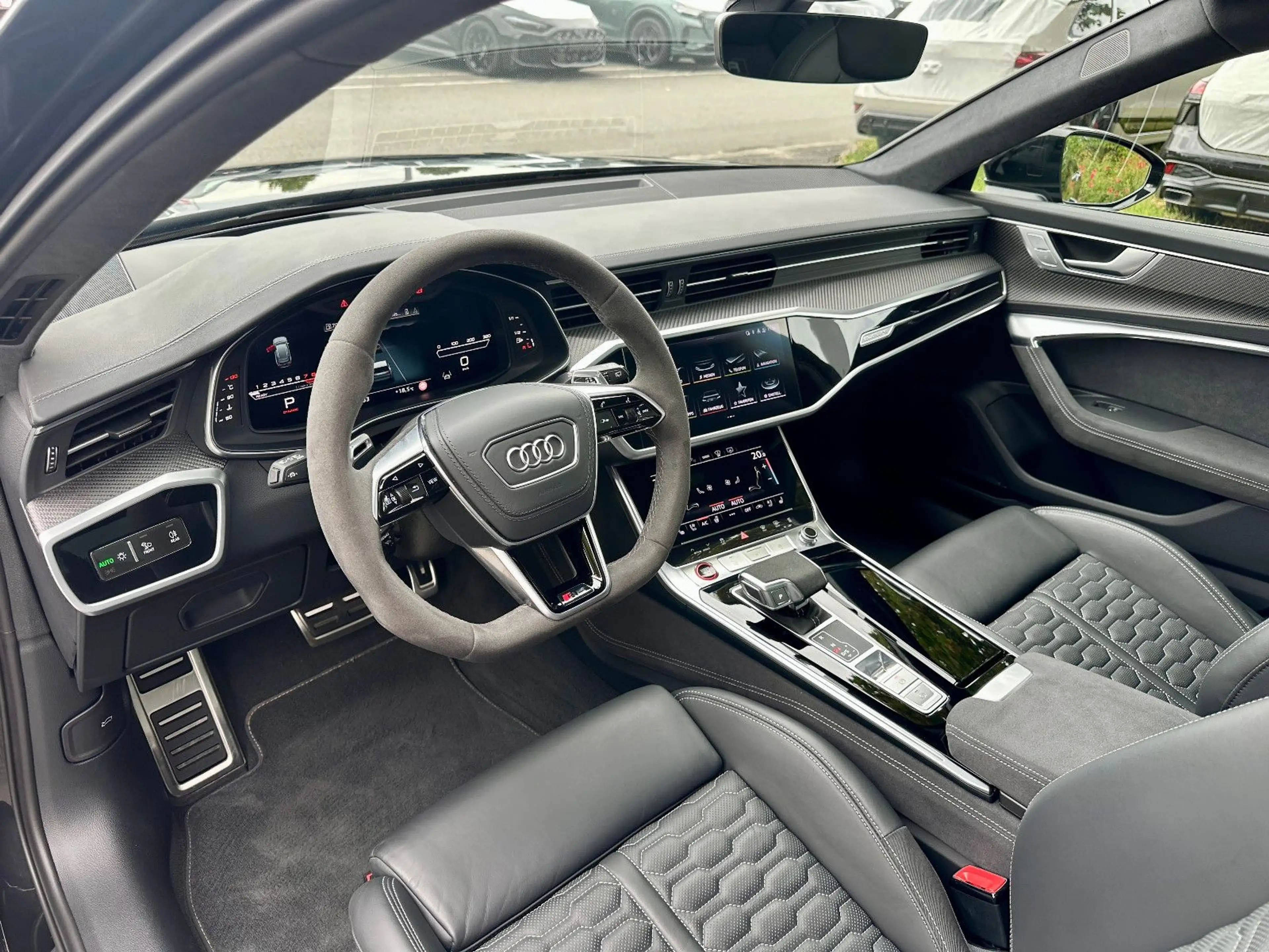 Audi RS6 Avant qu performance PANO AHK LASER KERAMIK — photo 10