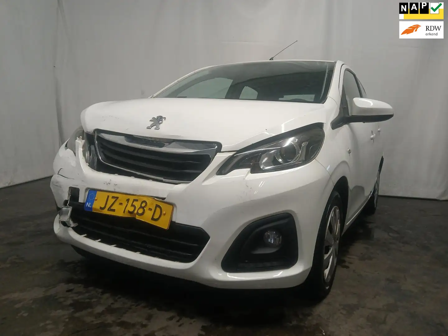 Peugeot 108 1.0 e-VTi Active - Front Schade - Roest Wit - 1
