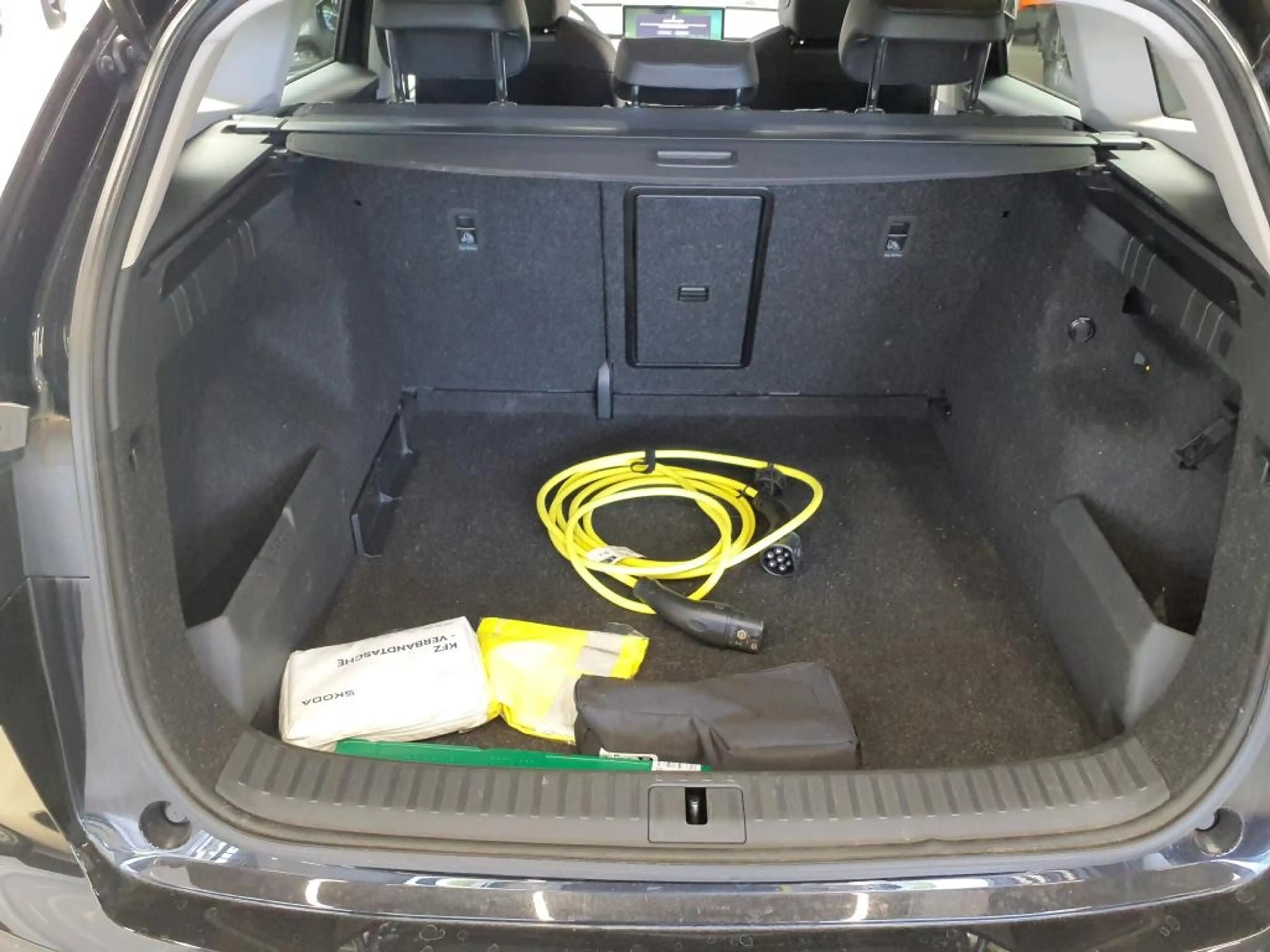 Skoda Enyaq 85x LOFT +WÄPU +AHK +LED +ACC +CARPLAY +RKAM +NAV — photo 11