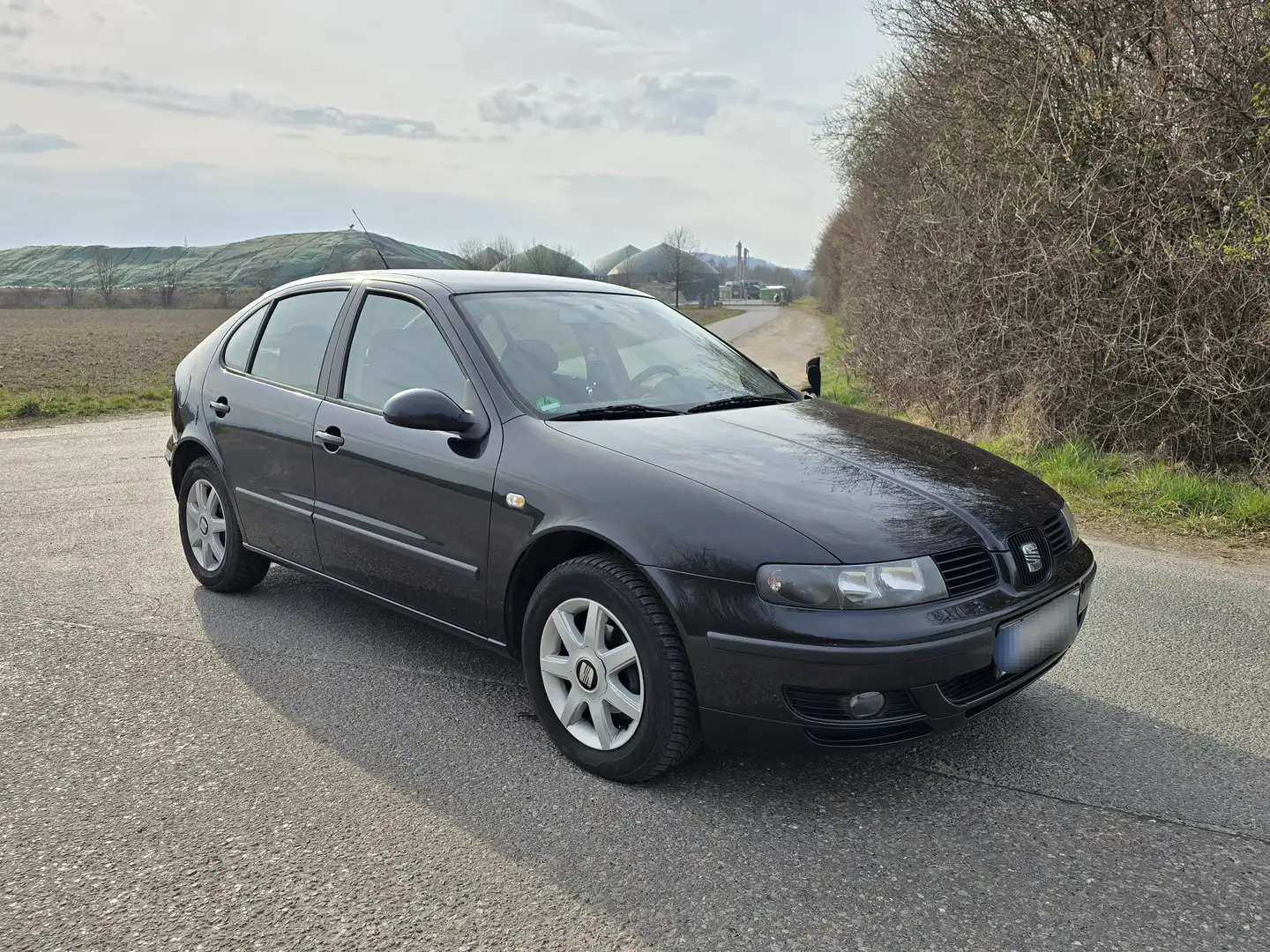 SEAT Leon Leon 1.6 16V Torro Schwarz - 2