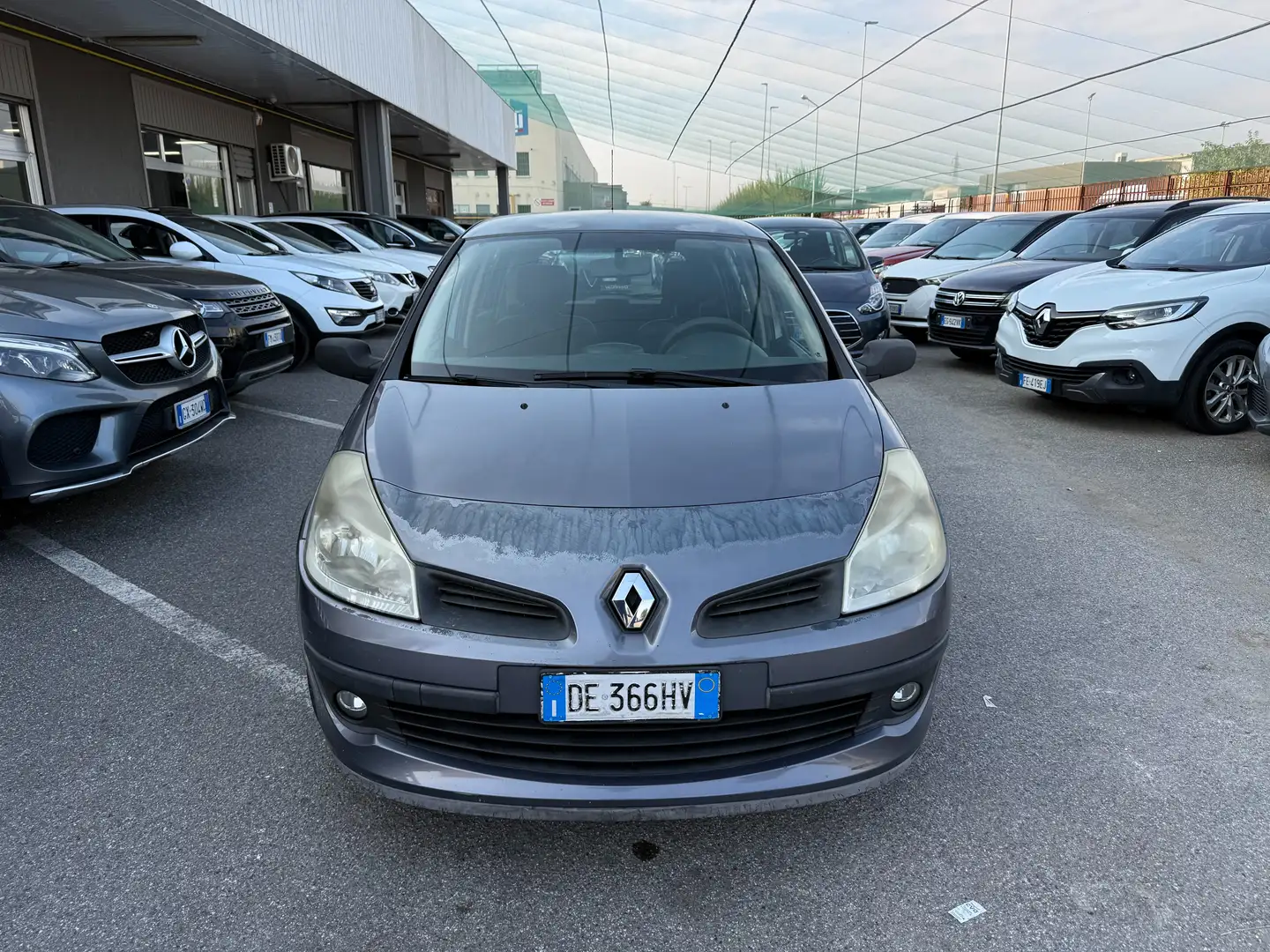 Renault Clio Clio  5p 1.2 Gris - 2