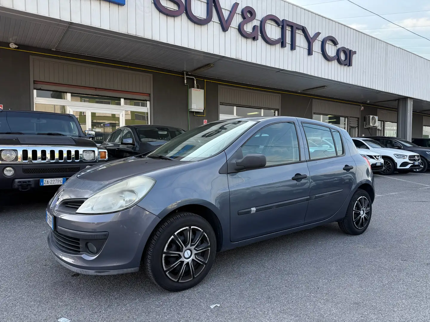 Renault Clio Clio  5p 1.2 Gris - 1