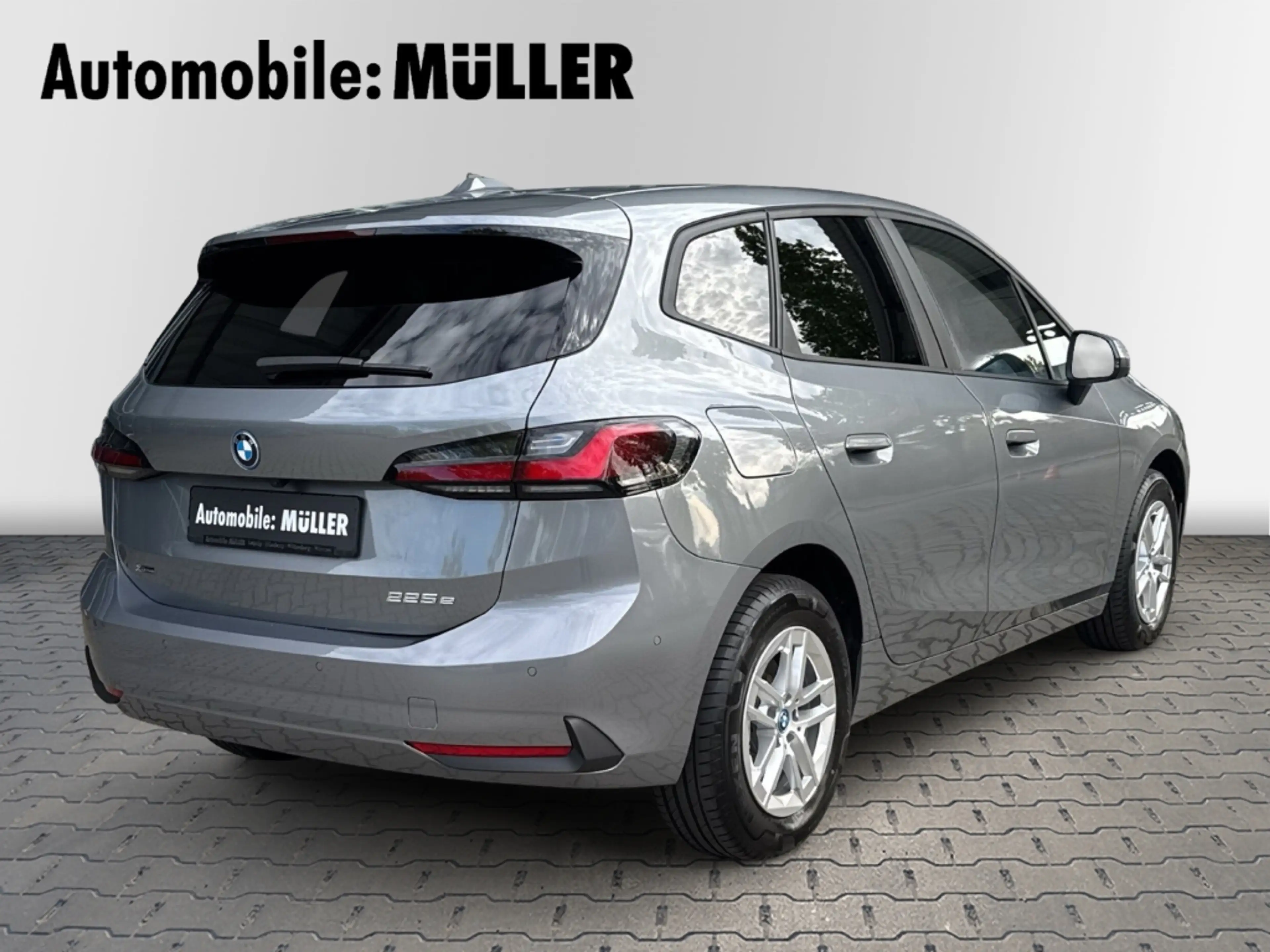 BMW 225 Active Tourer e+SPORTSITZE+AHK+HUD+LED ADPT.+ — photo 8