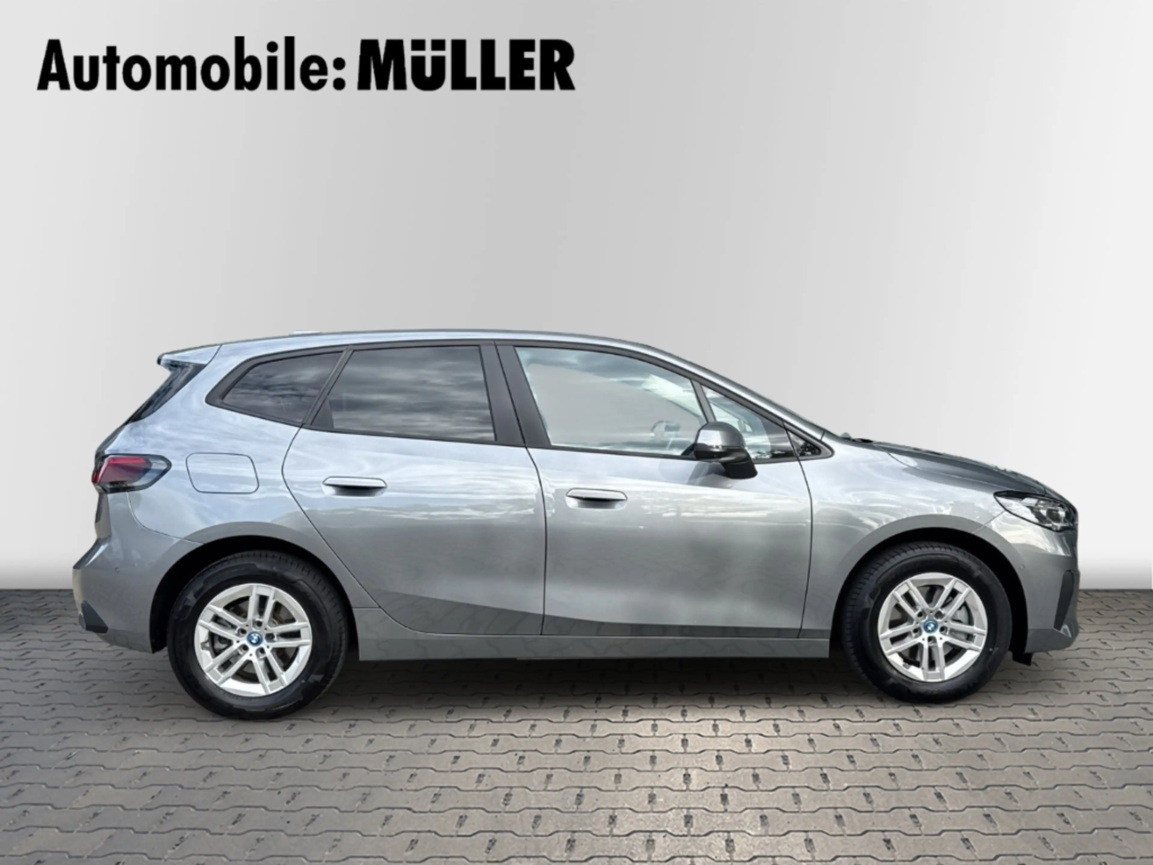 BMW 225 Active Tourer e+SPORTSITZE+AHK+HUD+LED ADPT.+ — photo 4