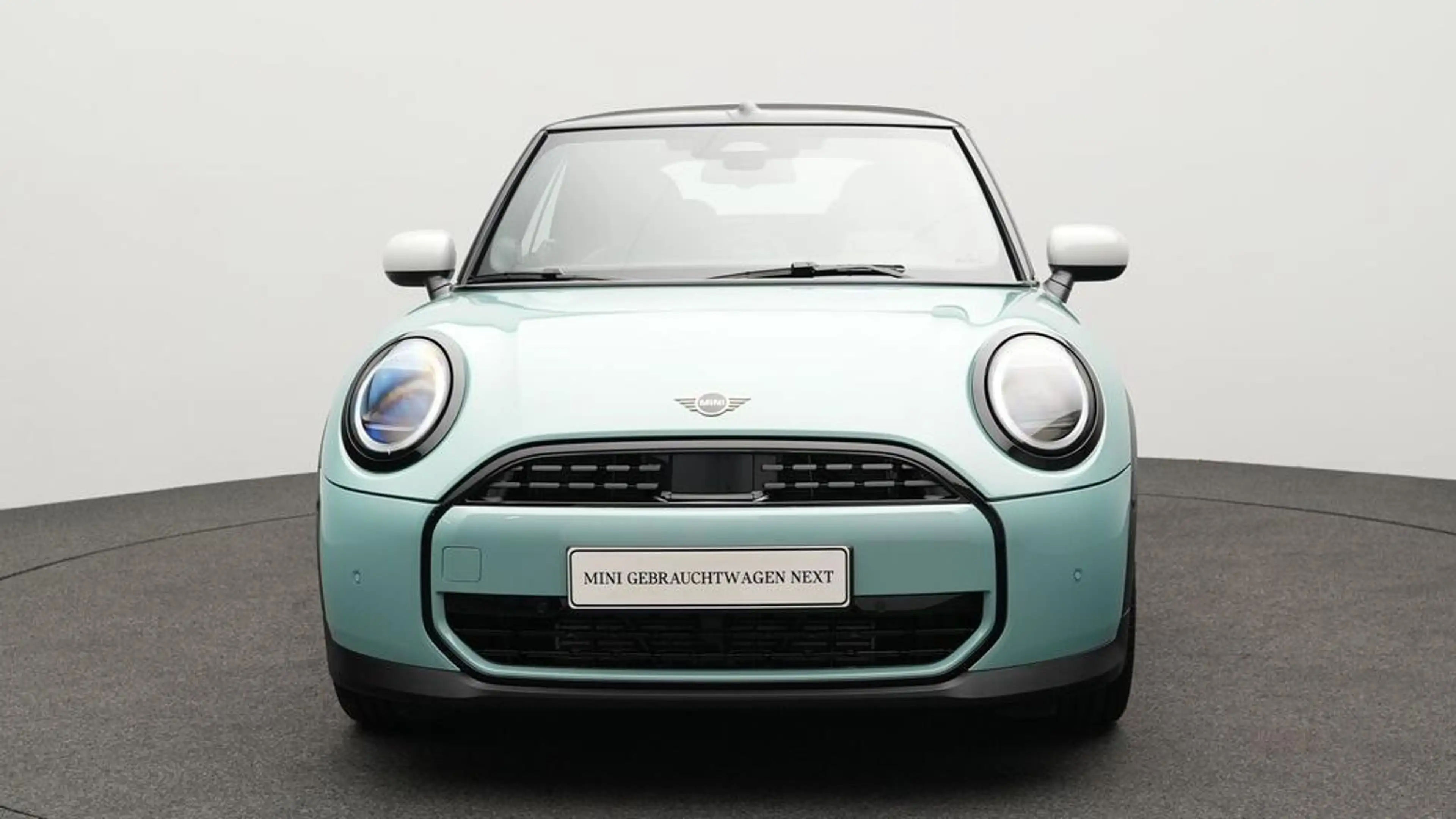 MINI Cooper C Cabrio Classic Trim — photo 15