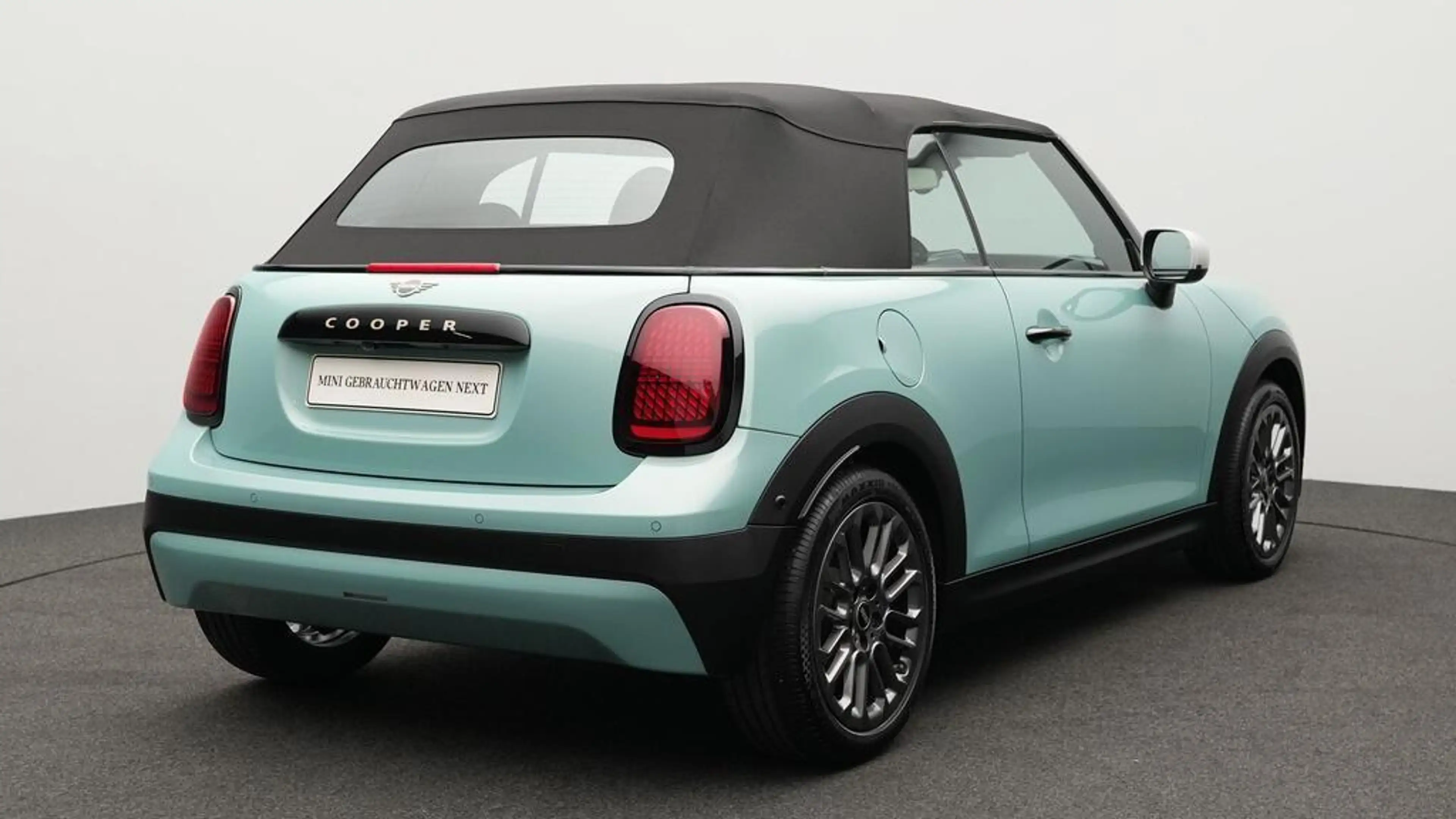 MINI Cooper C Cabrio Classic Trim — photo 4