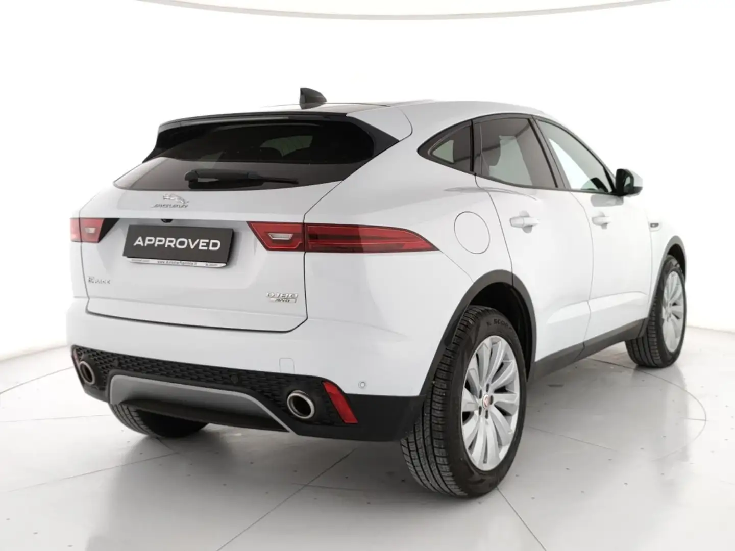 Jaguar E-Pace 2.0d i4 S awd 180cv auto Bianco - 2