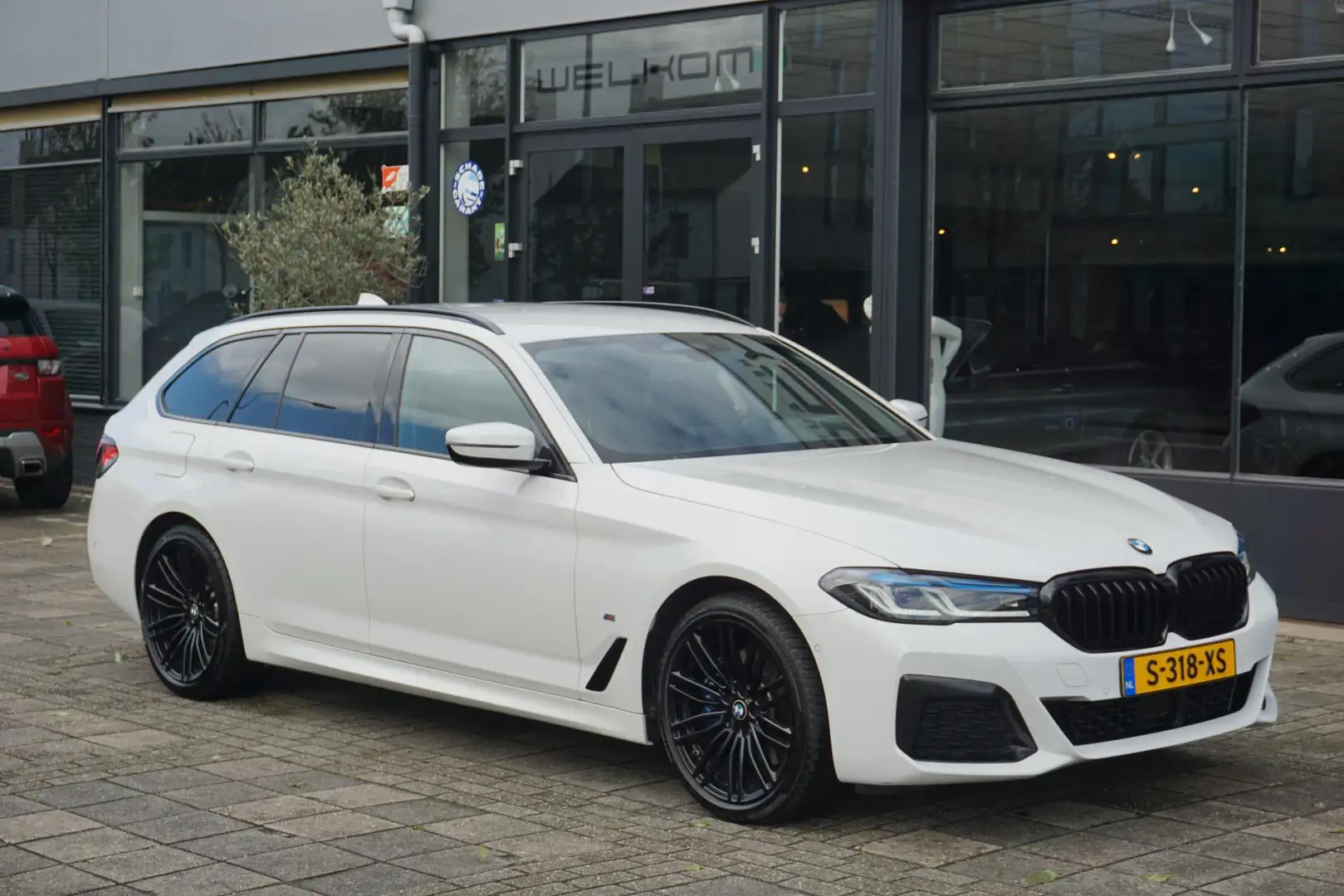 BMW 530 5-serie Touring 530e High Executive M Pakket | Tre Wit - 1