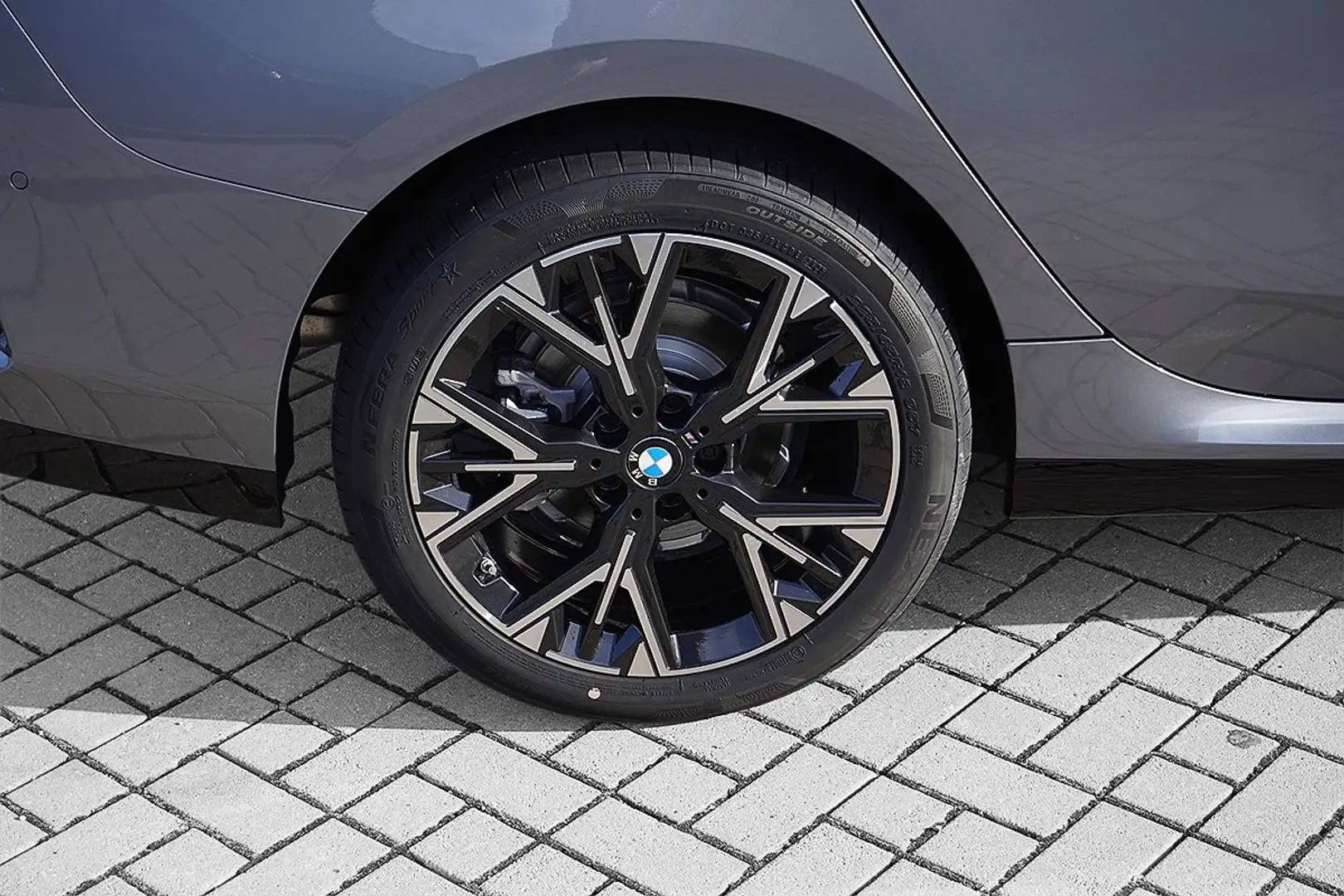 BMW 220 Gran Coupe Automatik M Sport Kamera Navi Curved Dr Grau - 2