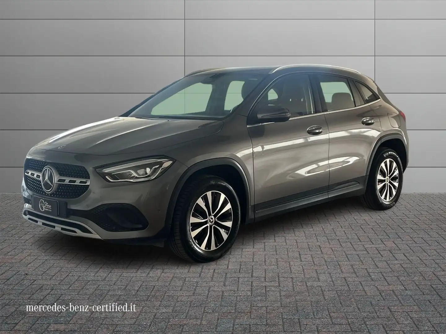 Mercedes-Benz GLA 180 d Sport auto Grigio - 1