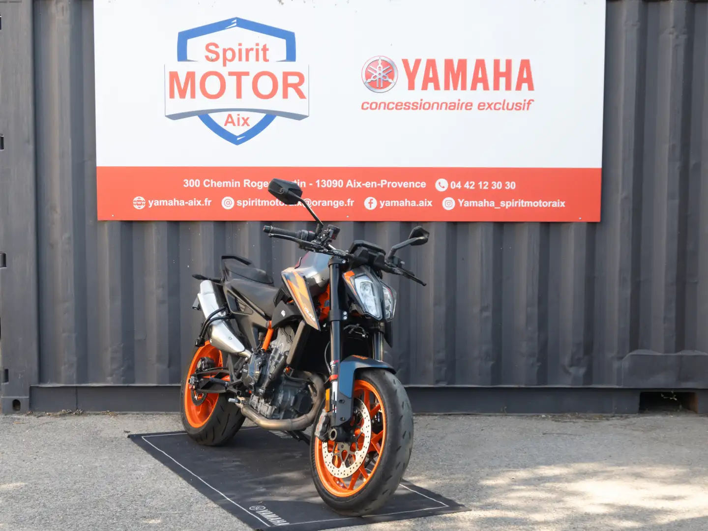 KTM 890 Duke R Noir - 1