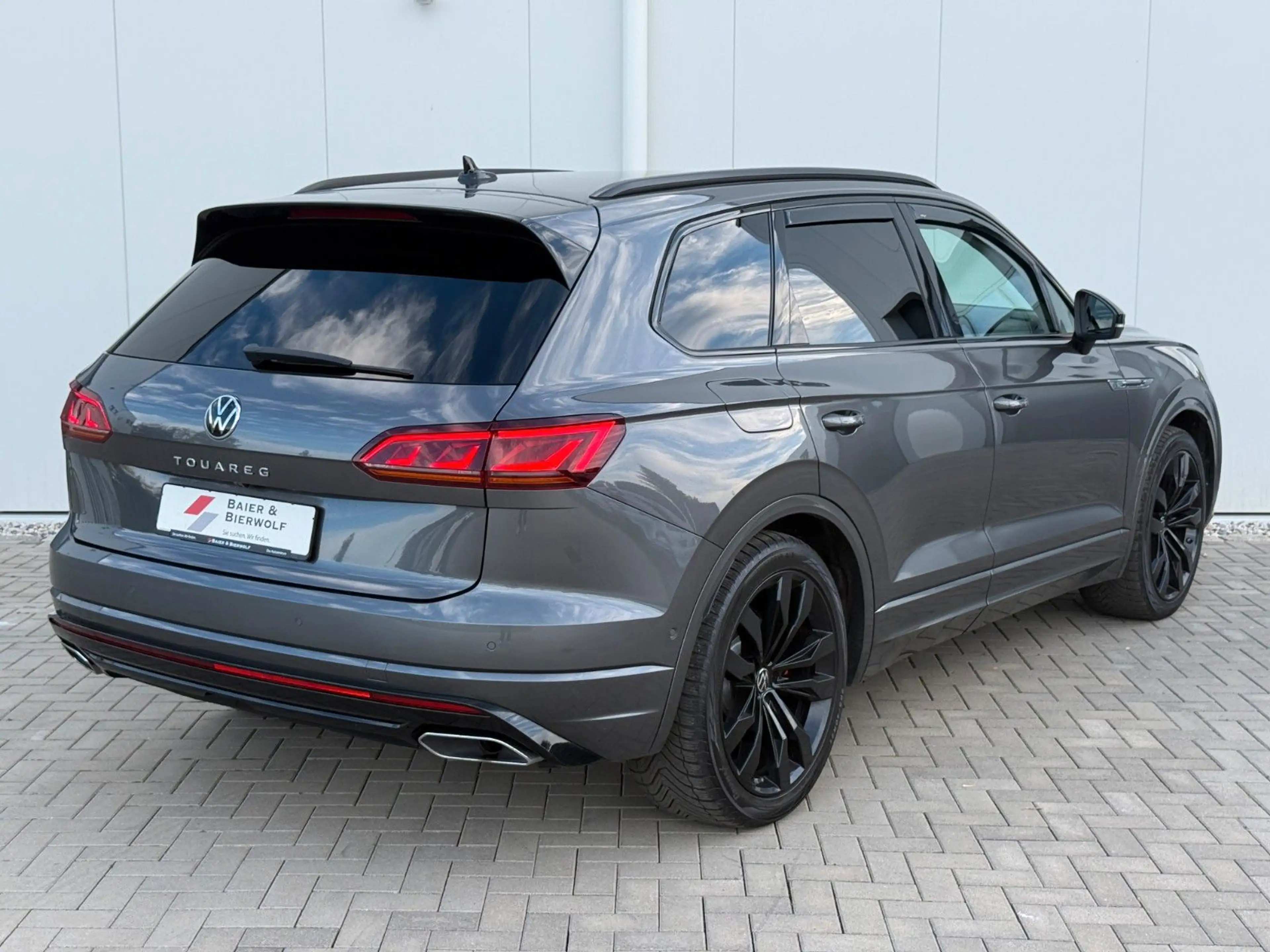 Volkswagen Touareg Atmosph.3.0TDI R-LINE 4Motion STANDH.AHK — photo 4