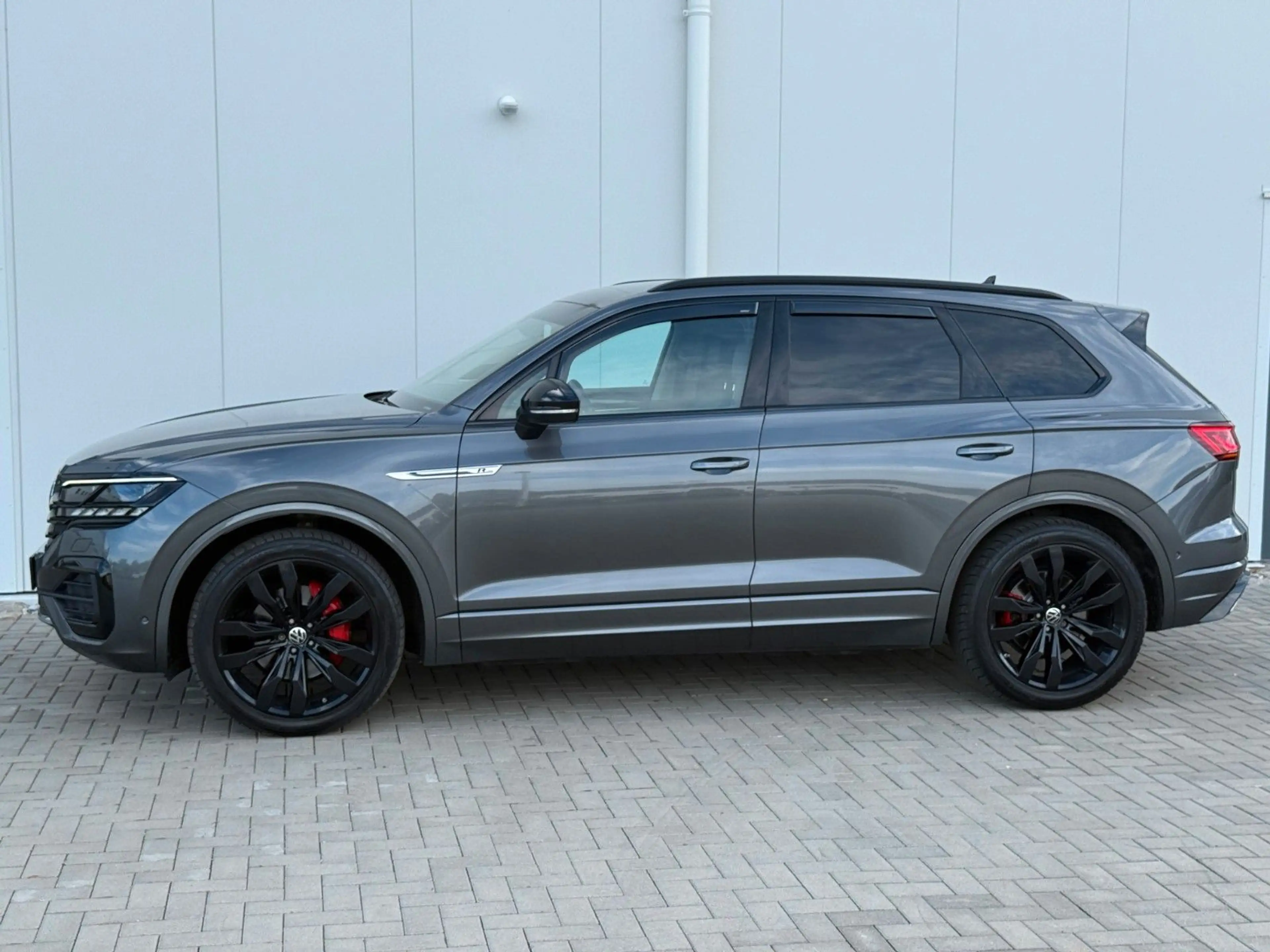 Volkswagen Touareg Atmosph.3.0TDI R-LINE 4Motion STANDH.AHK — photo 6