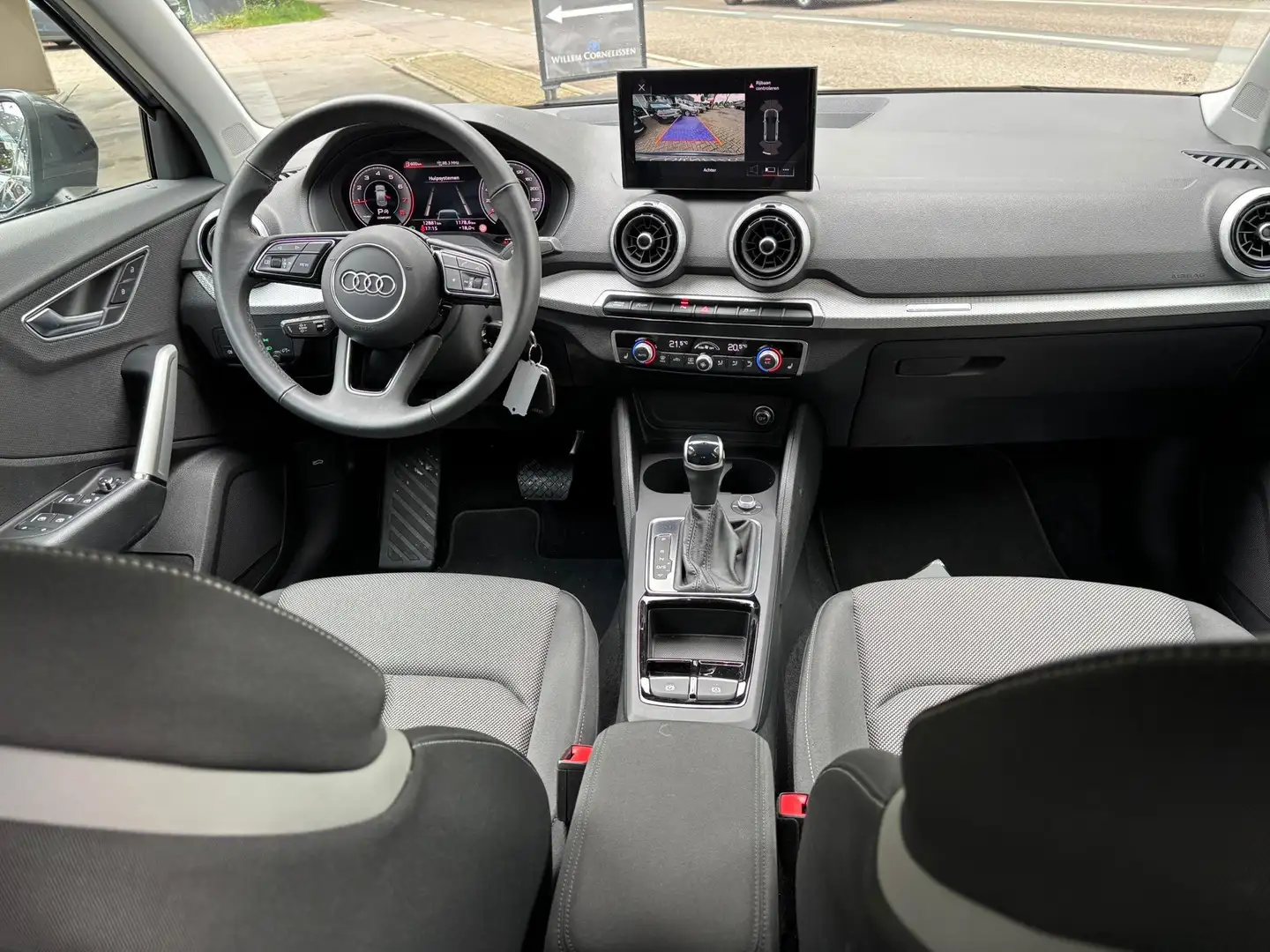 Audi Q2 35 TFSI Aut S-Line LED Camera Virtual Cockpit Grijs - 2