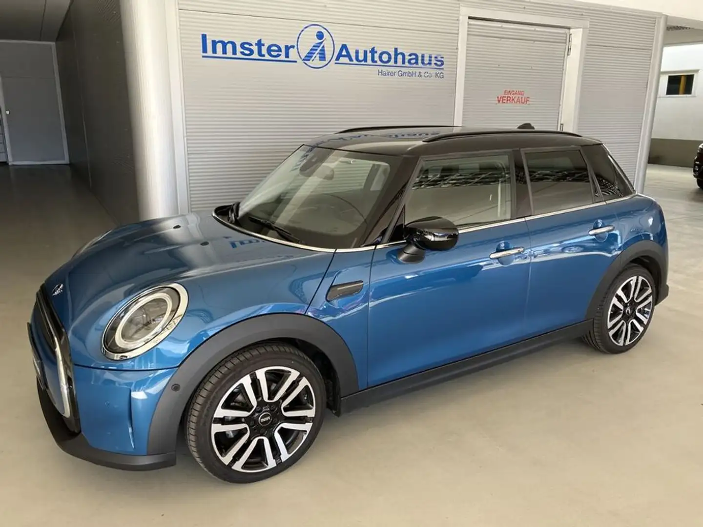 MINI Cooper Classic Trim 5-Türer AT 8fach Blau - 2