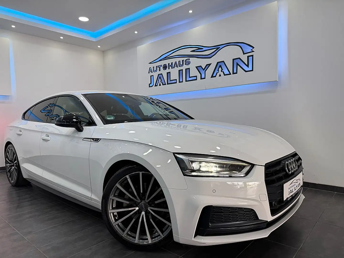 Audi A5 2,0 TDI 3XS-LINe, VIRTUAL, CAR PLAY, NAVI, LED+... Wit - 1