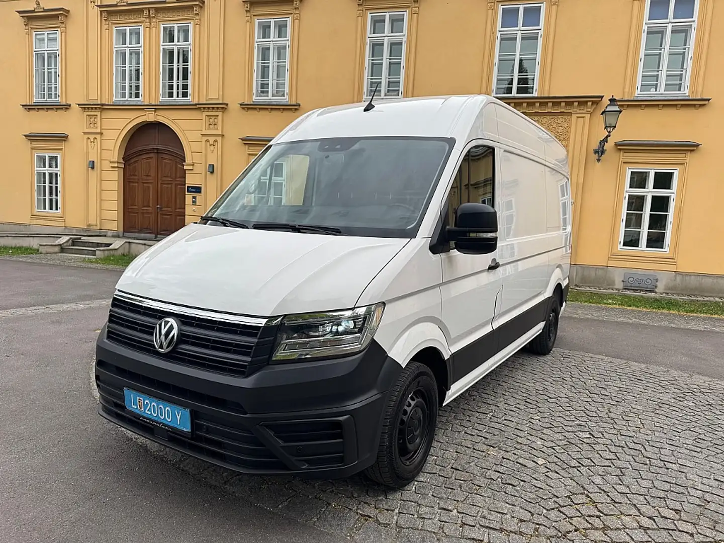 Volkswagen Crafter Crafter 35 Kasten MR L3H3 2,0-I-TDI Aut. Weiß - 2