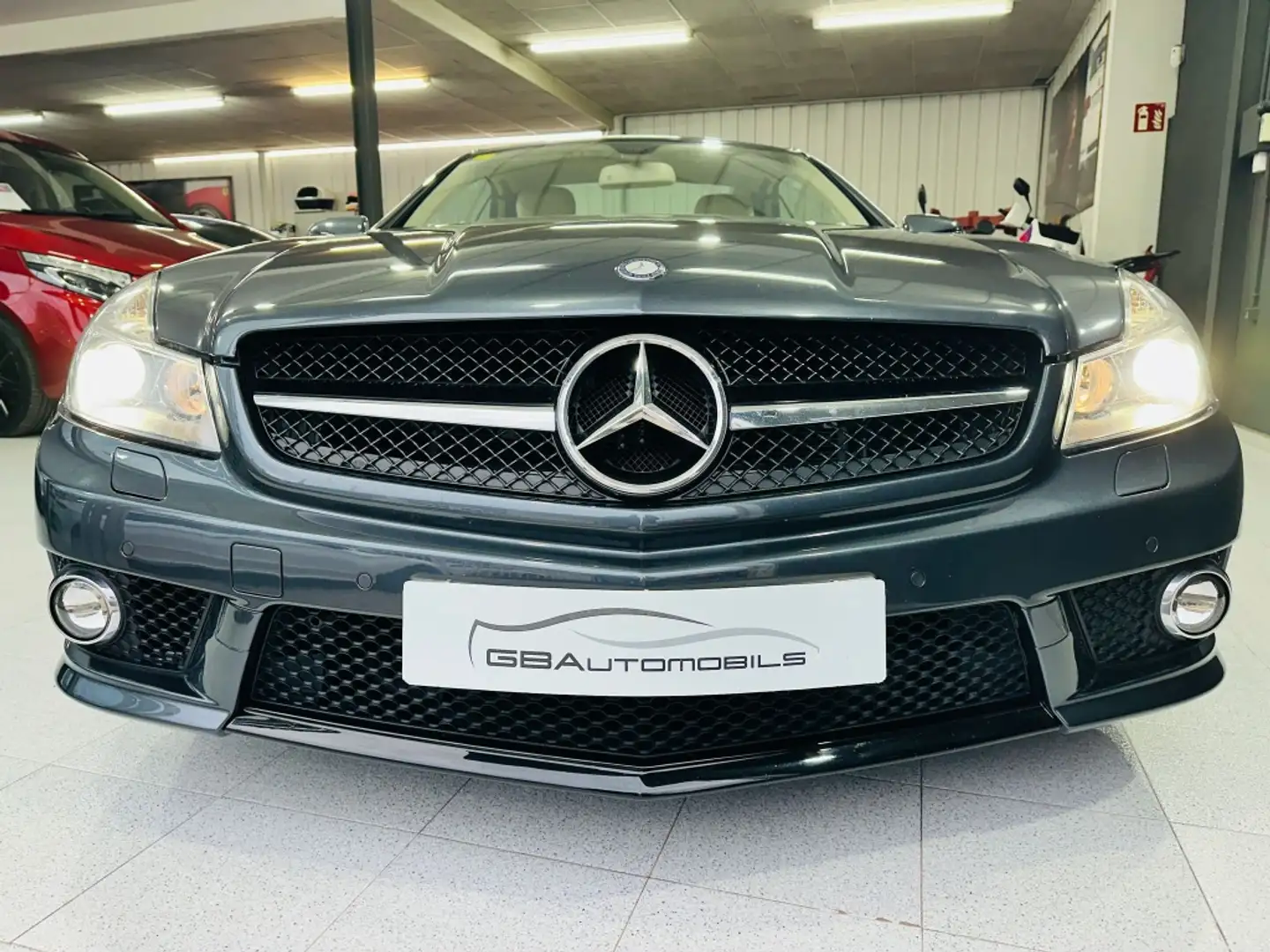 Mercedes-Benz SL 63 AMG 7G Gris - 2