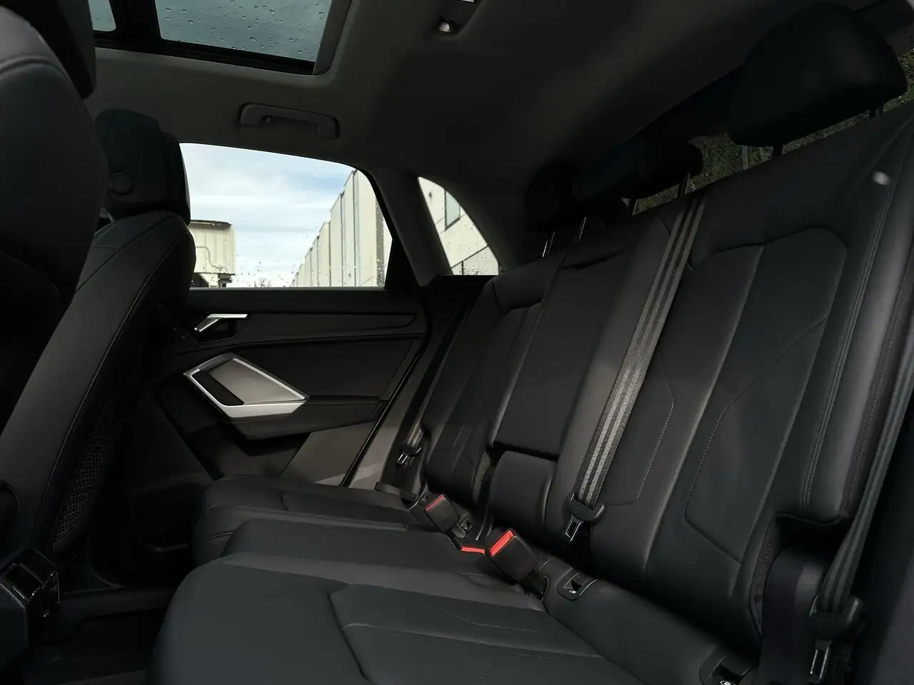 Audi Q3 снимка Audi Q3