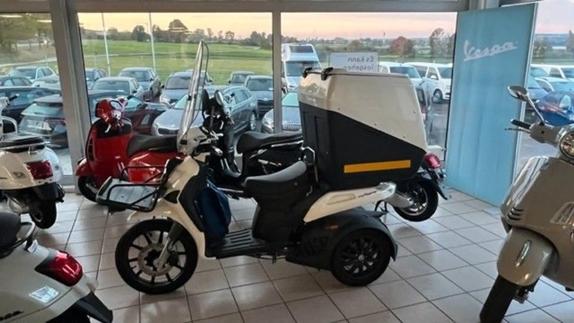 Piaggio MyMoover 125 Wit - 1
