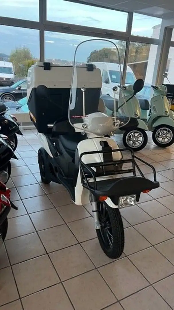 Piaggio MyMoover 125 Wit - 2