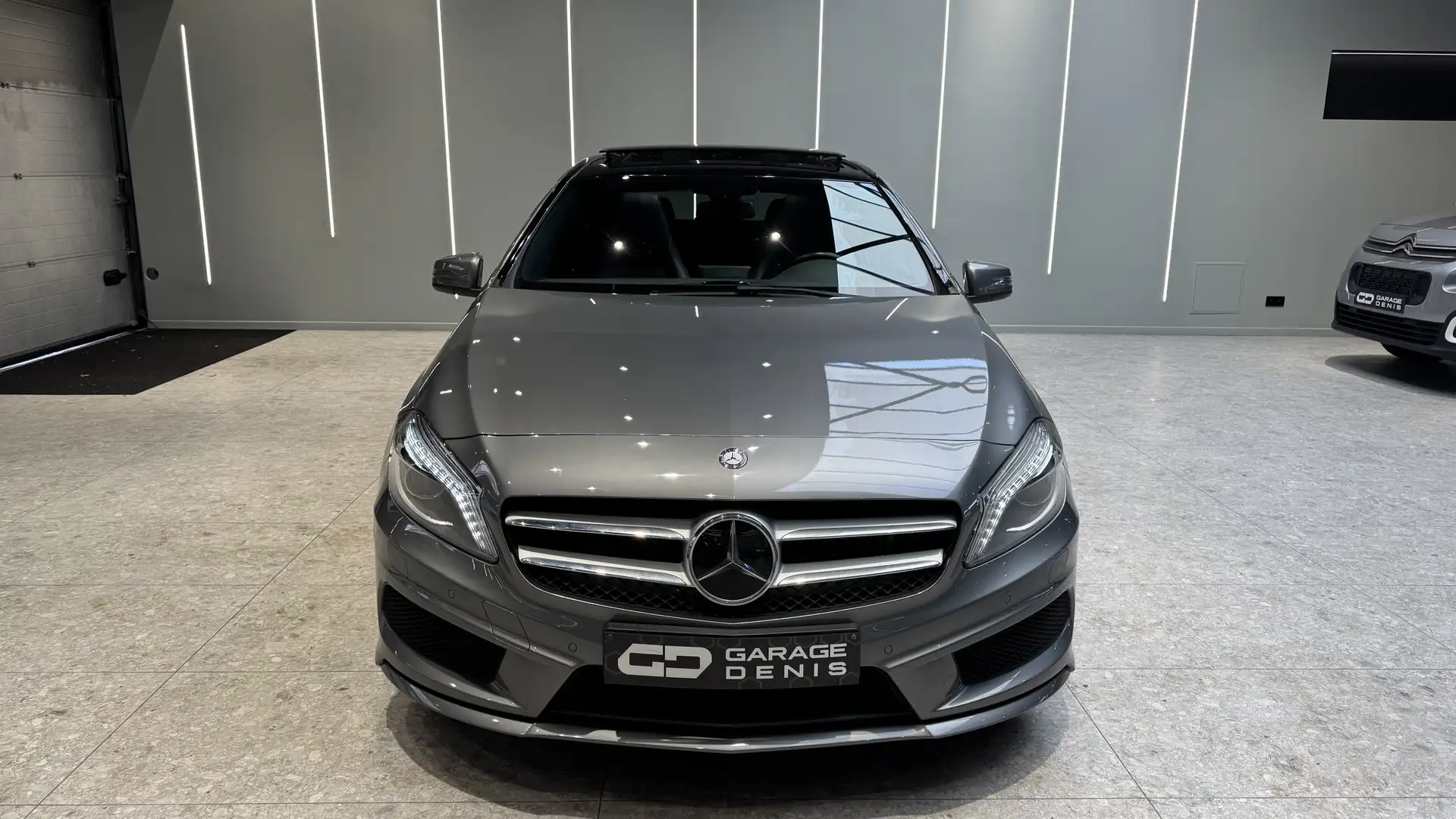 Mercedes-Benz A 180 PACK AMG*TOIT-PANO*LED*CUIR*GARANTIE* Grigio - 2