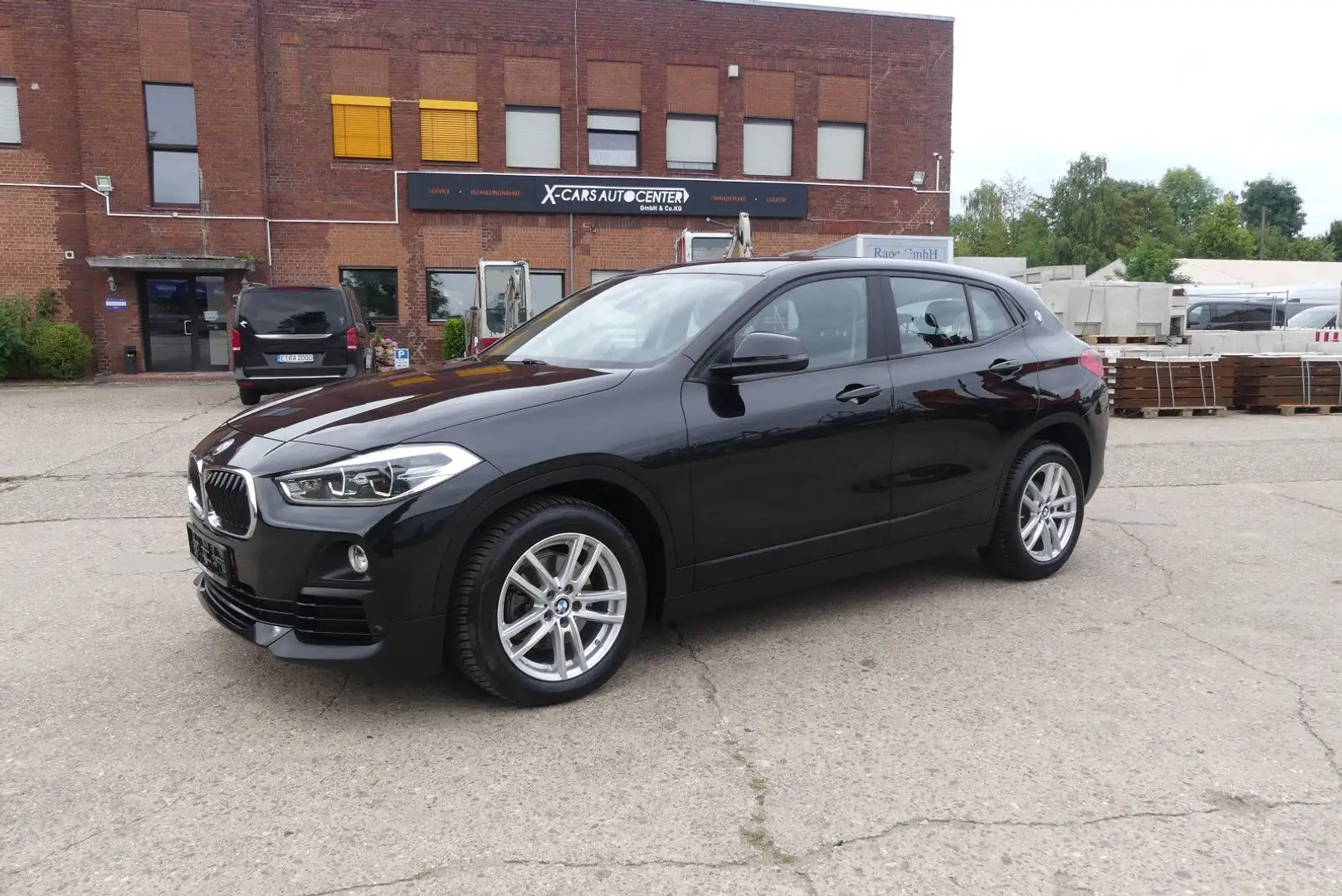 BMW X2 xDrive Advantage M-Sport*LED*Navi*Temp*Kamera Noir - 1