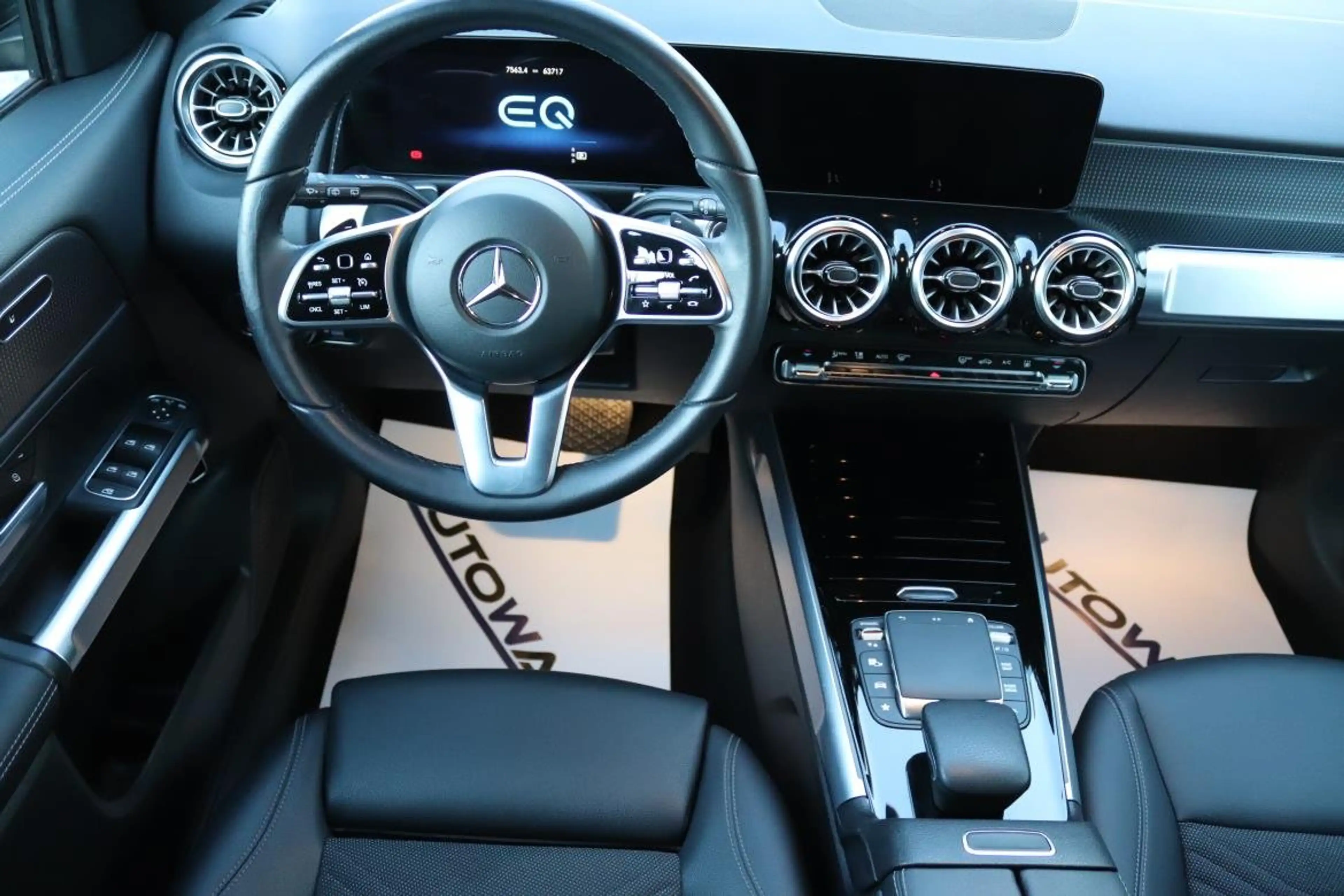 Mercedes-Benz EQB 300 EQB 300 4MATIC 66,5kWh Aut. — photo 6