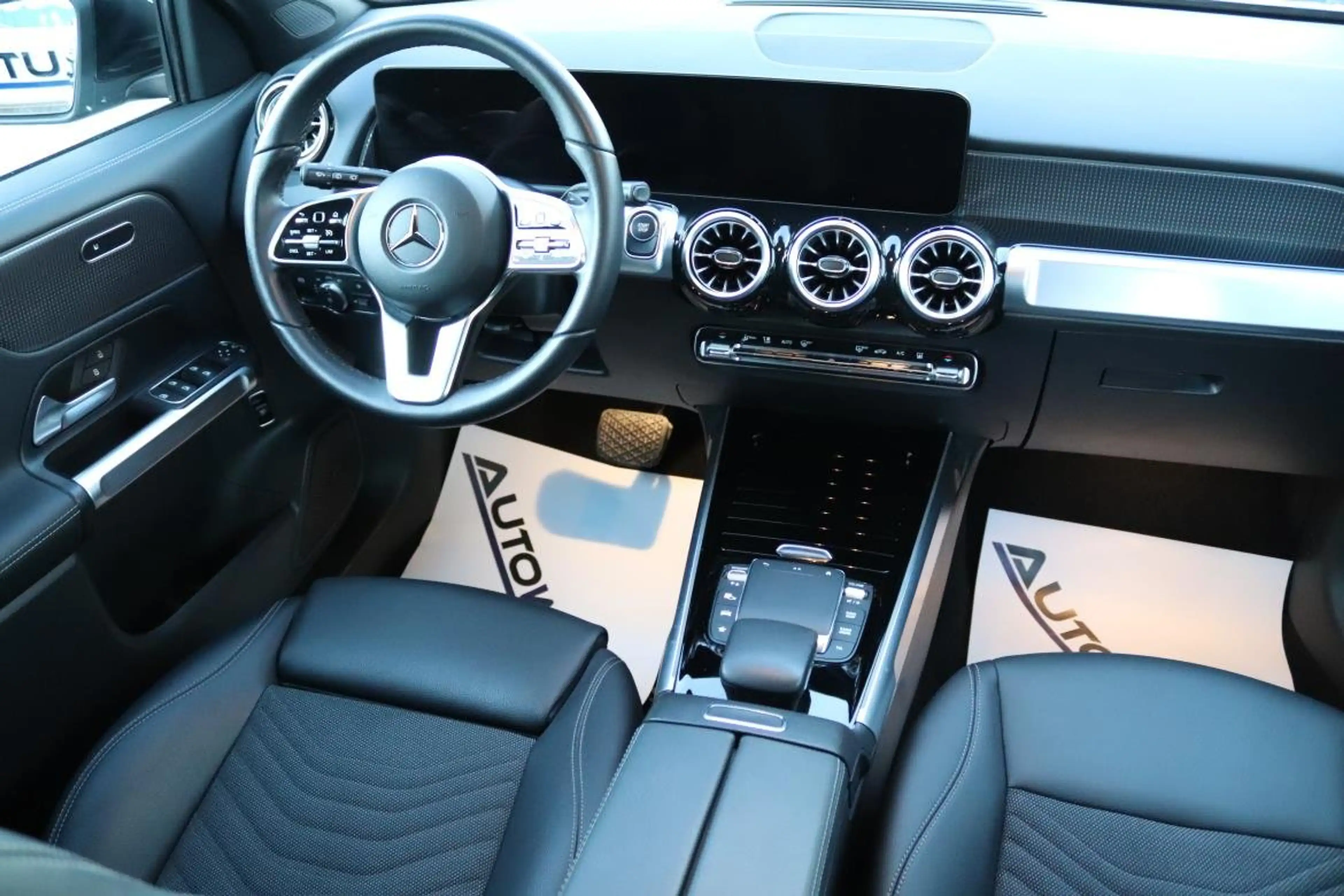 Mercedes-Benz EQB 300 EQB 300 4MATIC 66,5kWh Aut. — photo 9