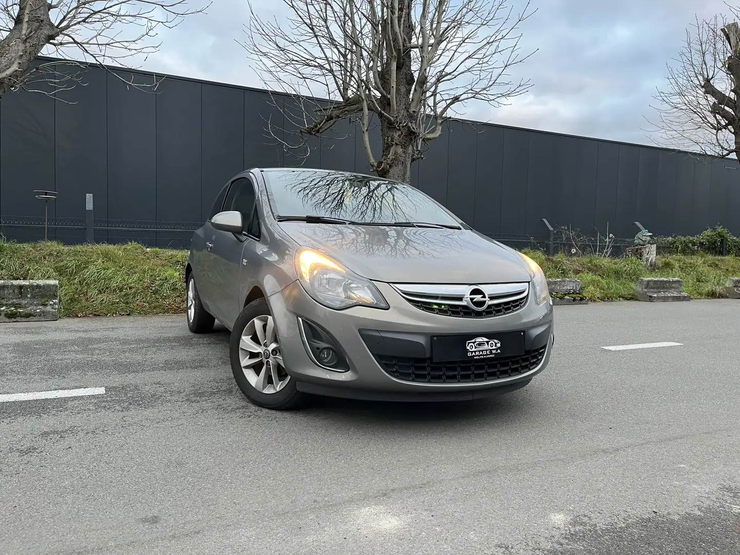 Opel Corsa Corsa 1.2i**BLUETOOTH**CRUISE**CLIM**GPS** Gris - 1