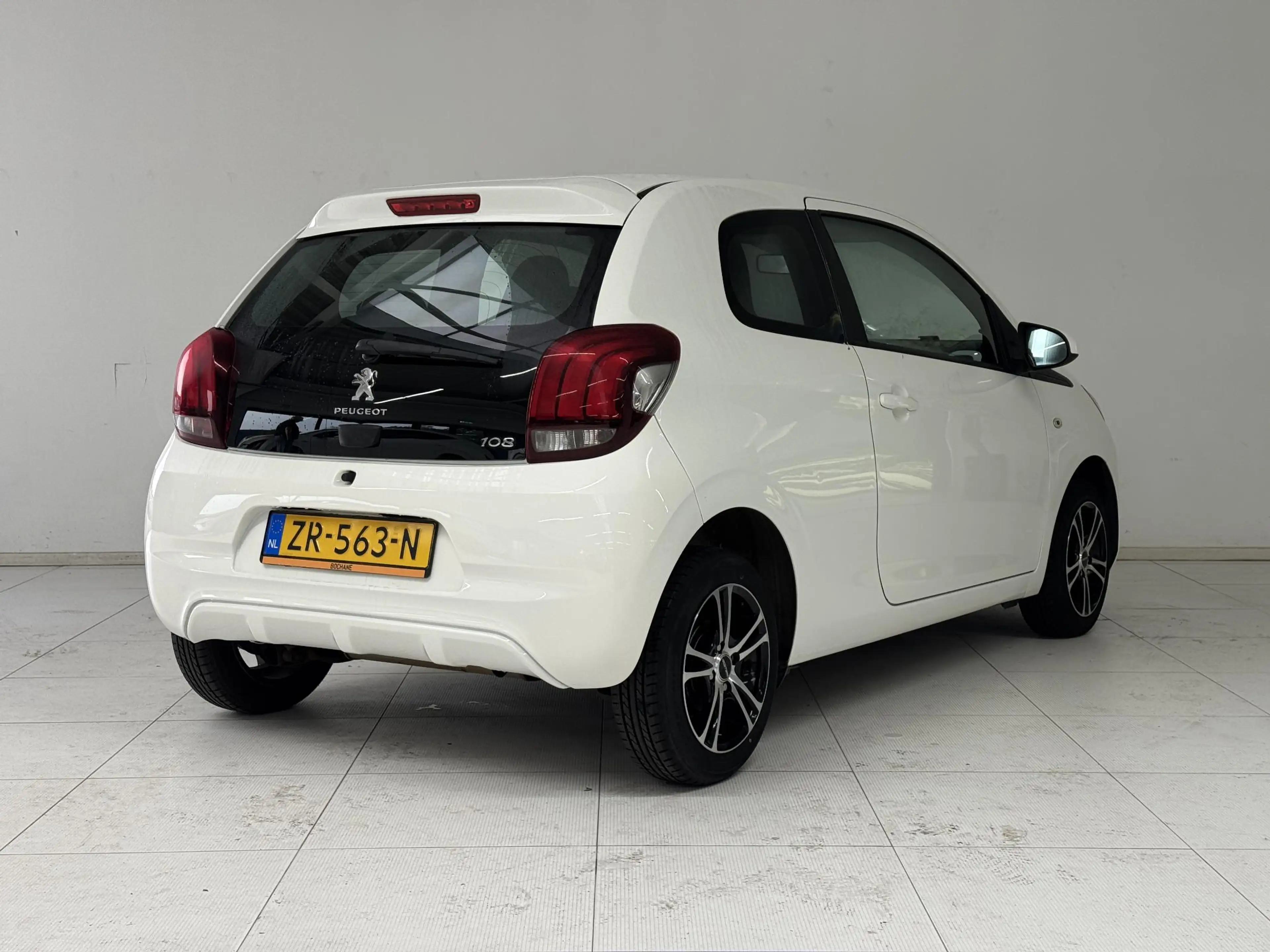 Peugeot 108 1.0 VTi Active | Bluetooth | Airco | Lichtmetalen — photo 2